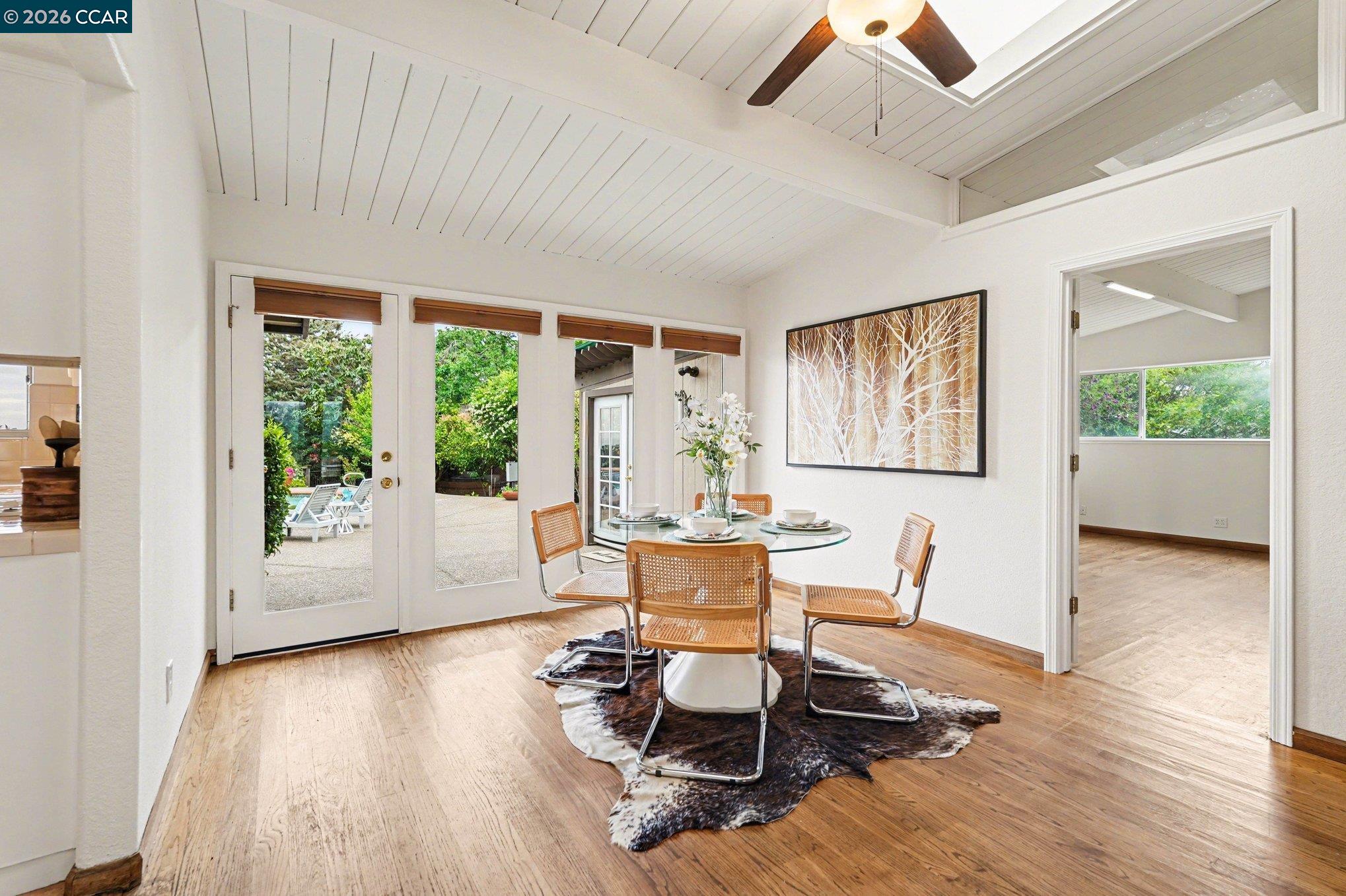 Detail Gallery Image 15 of 49 For 4885 Milden Rd, Martinez,  CA 94553 - 6 Beds | 3/2 Baths