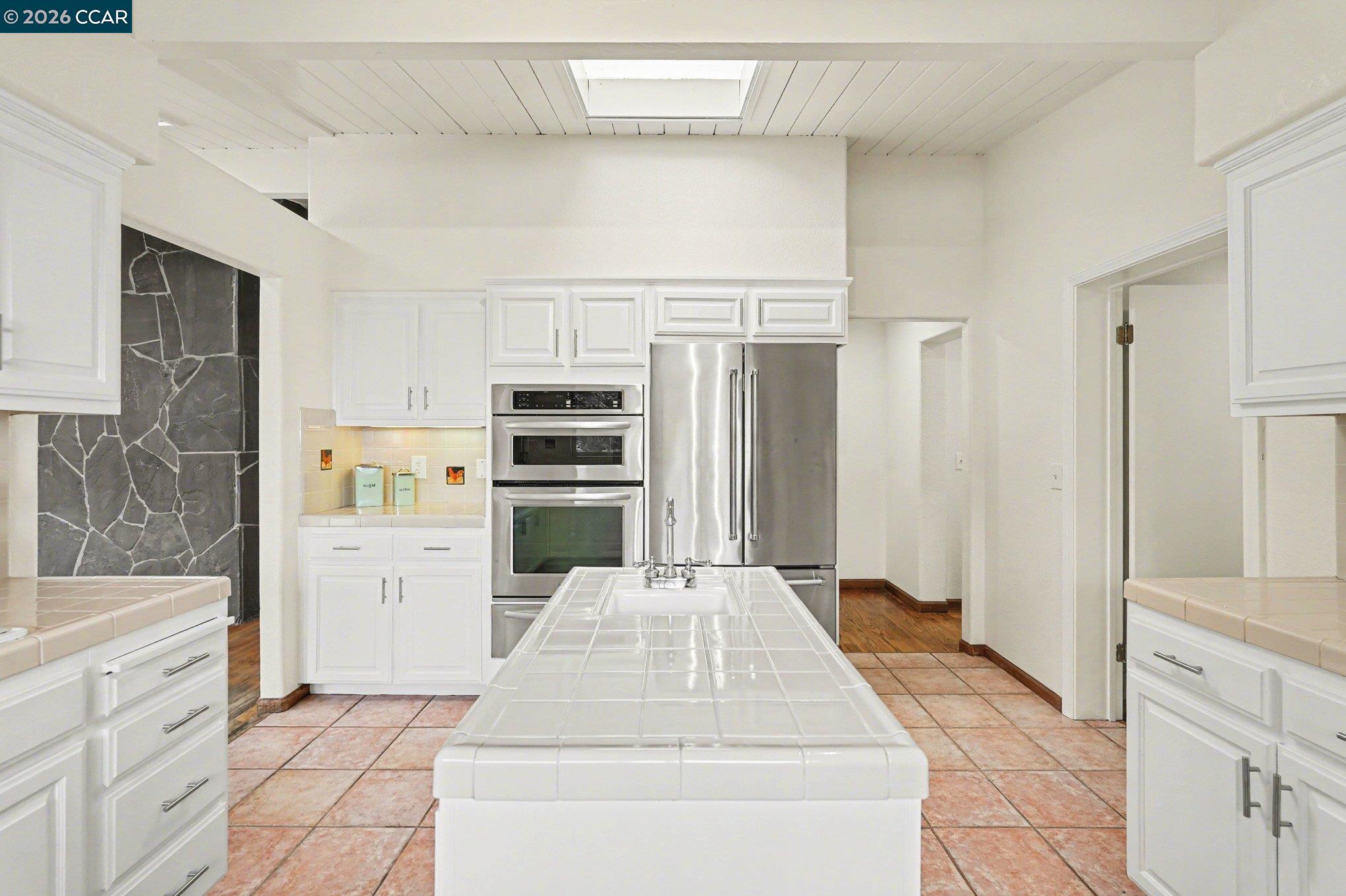 Detail Gallery Image 17 of 49 For 4885 Milden Rd, Martinez,  CA 94553 - 6 Beds | 3/2 Baths