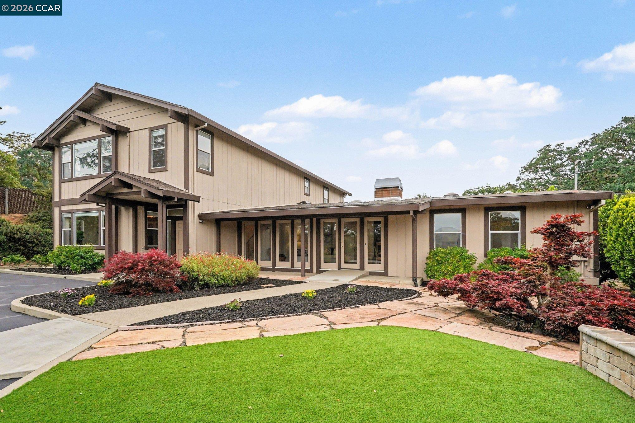 Detail Gallery Image 3 of 49 For 4885 Milden Rd, Martinez,  CA 94553 - 6 Beds | 3/2 Baths