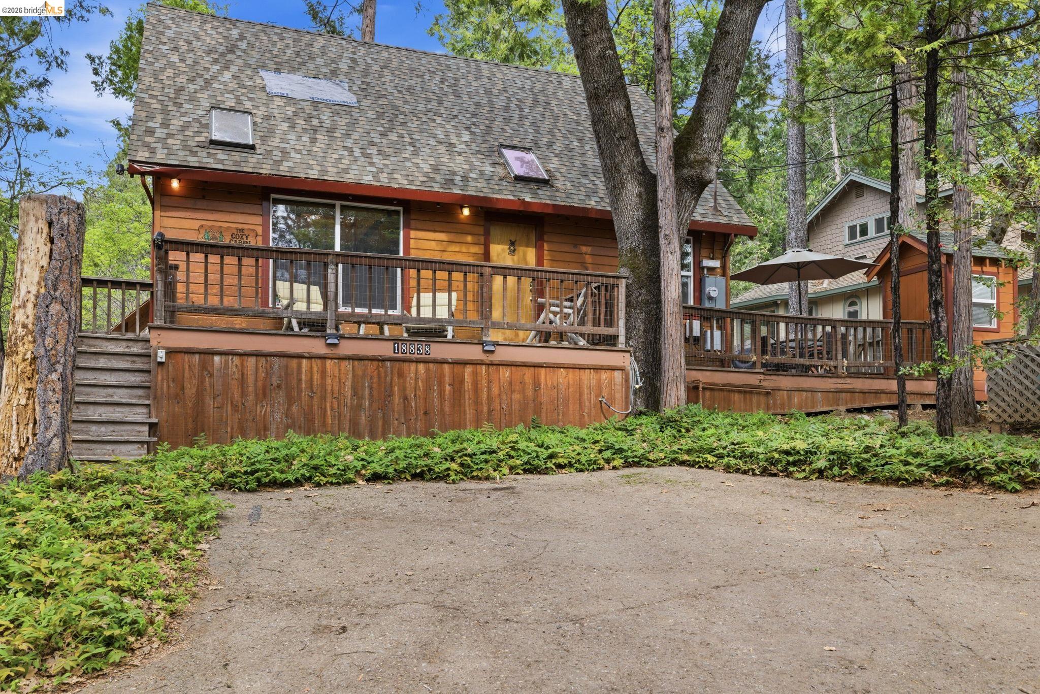 Detail Gallery Image 2 of 53 For 18838 Sequoia Lane E., Twain Harte,  CA 95383-9999 - 3 Beds | 2 Baths