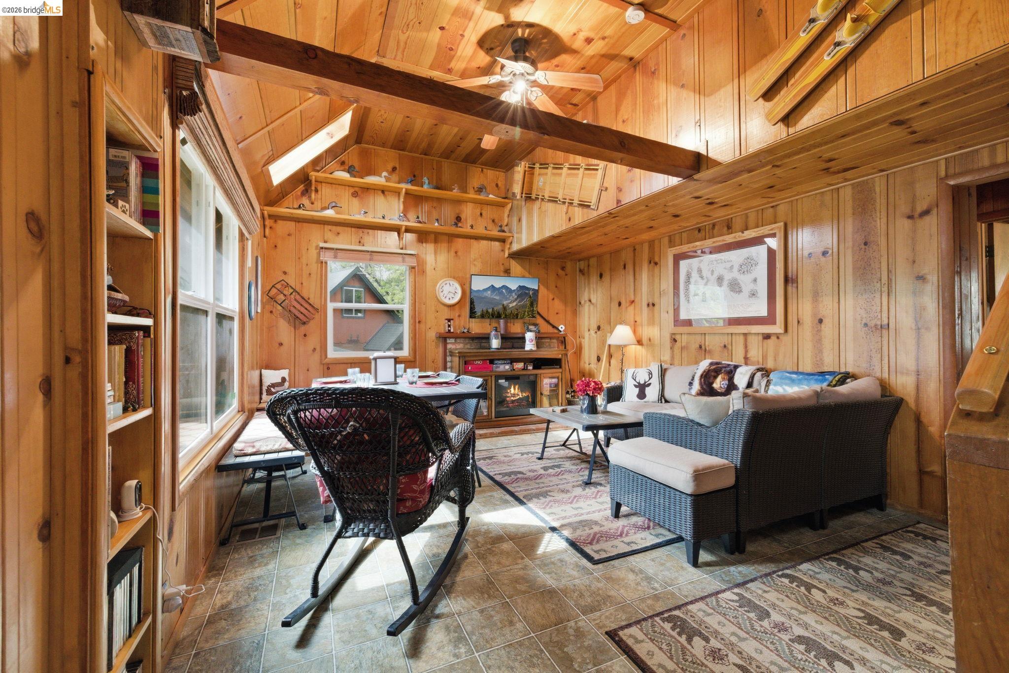 Detail Gallery Image 7 of 53 For 18838 Sequoia Lane E., Twain Harte,  CA 95383-9999 - 3 Beds | 2 Baths