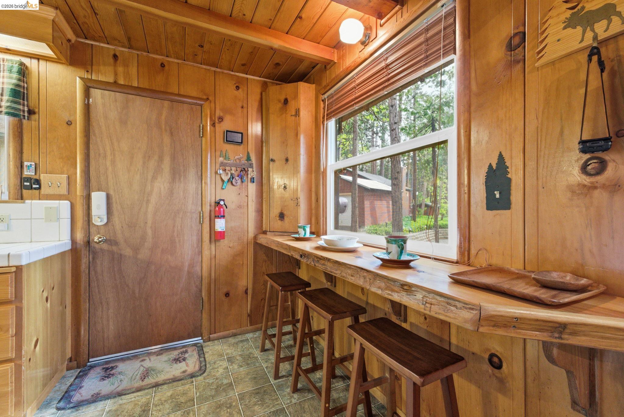 Detail Gallery Image 8 of 53 For 18838 Sequoia Lane E., Twain Harte,  CA 95383-9999 - 3 Beds | 2 Baths