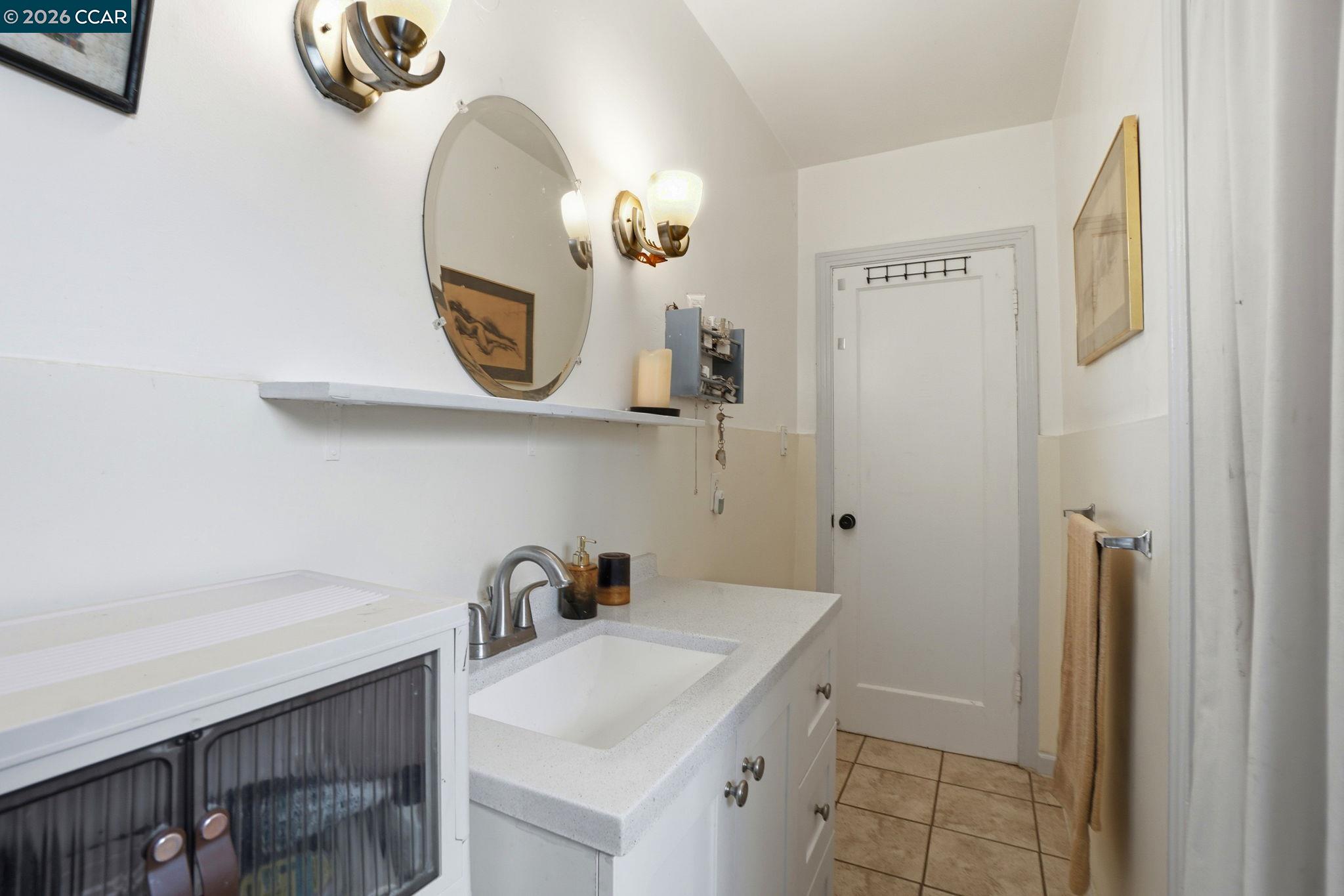 Detail Gallery Image 23 of 30 For 1035 Santa Fe Ave, Martinez,  CA 94553 - 2 Beds | 2 Baths