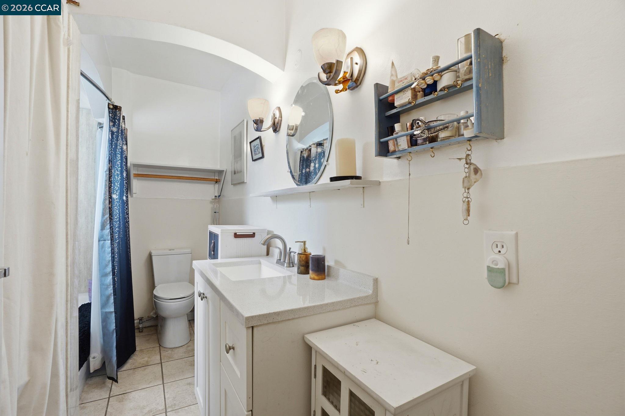 Detail Gallery Image 25 of 30 For 1035 Santa Fe Ave, Martinez,  CA 94553 - 2 Beds | 2 Baths