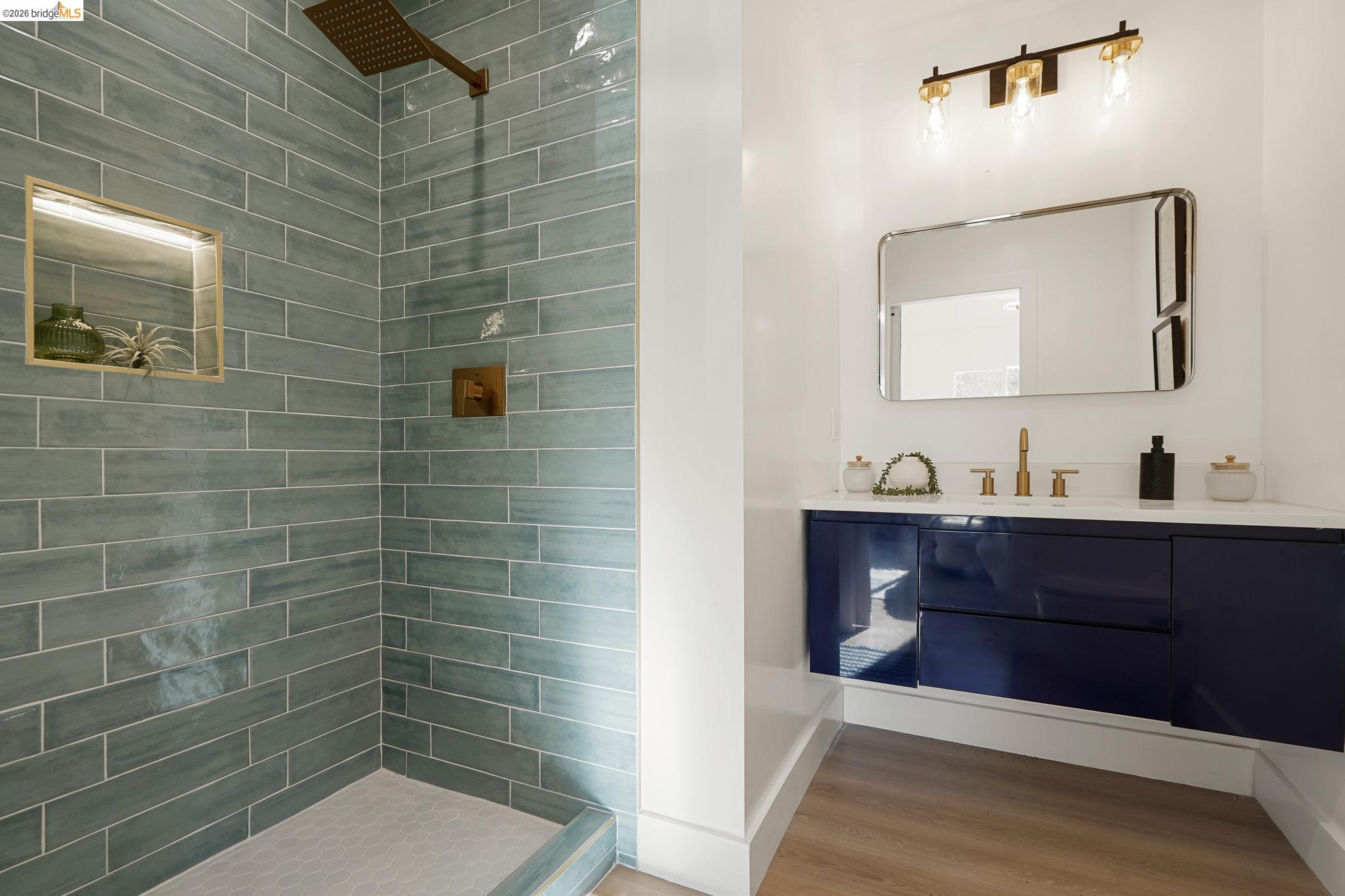 Detail Gallery Image 19 of 46 For 2151 Santa Rita St, Oakland,  CA 94601 - 3 Beds | 2 Baths