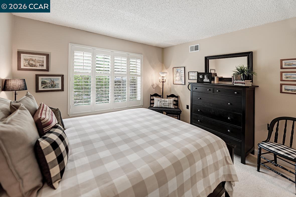 Photo #32: 41129419 Listing: Photo #32