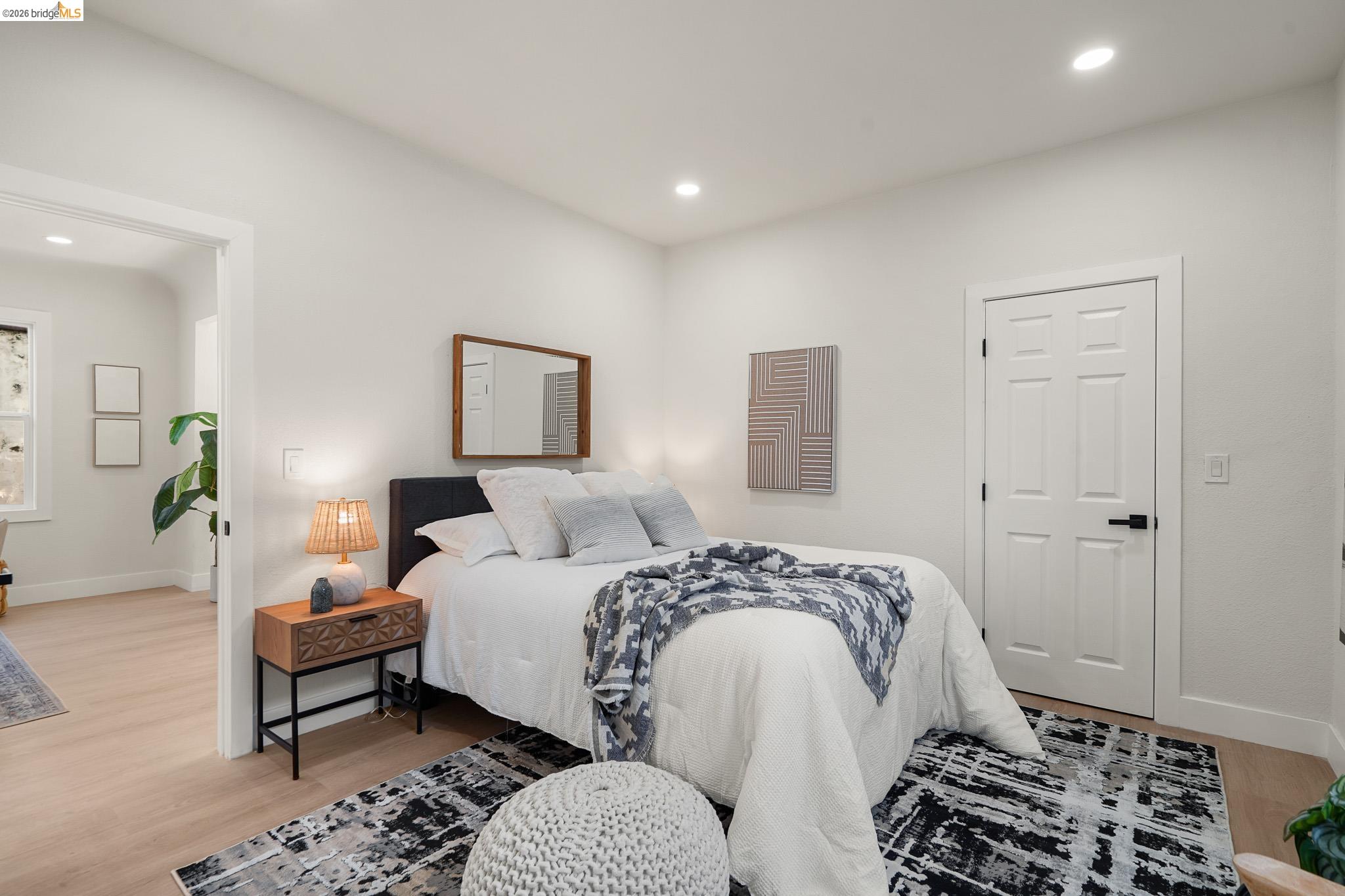 Detail Gallery Image 17 of 48 For 760 53rd St, Oakland,  CA 94609 - 3 Beds | 2 Baths