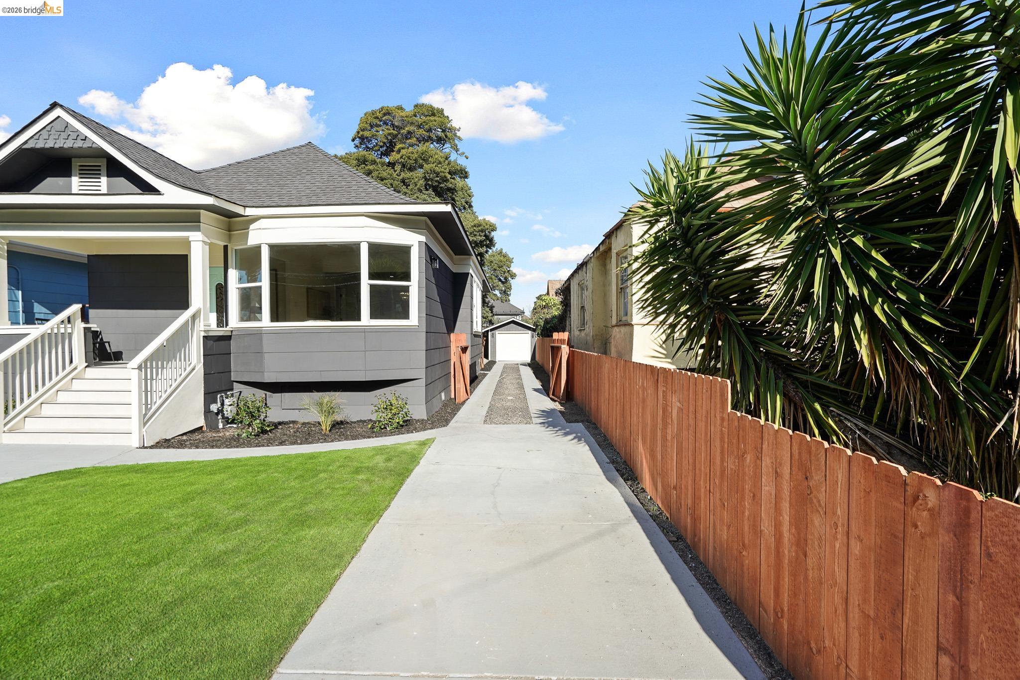 Detail Gallery Image 38 of 48 For 760 53rd St, Oakland,  CA 94609 - 3 Beds | 2 Baths