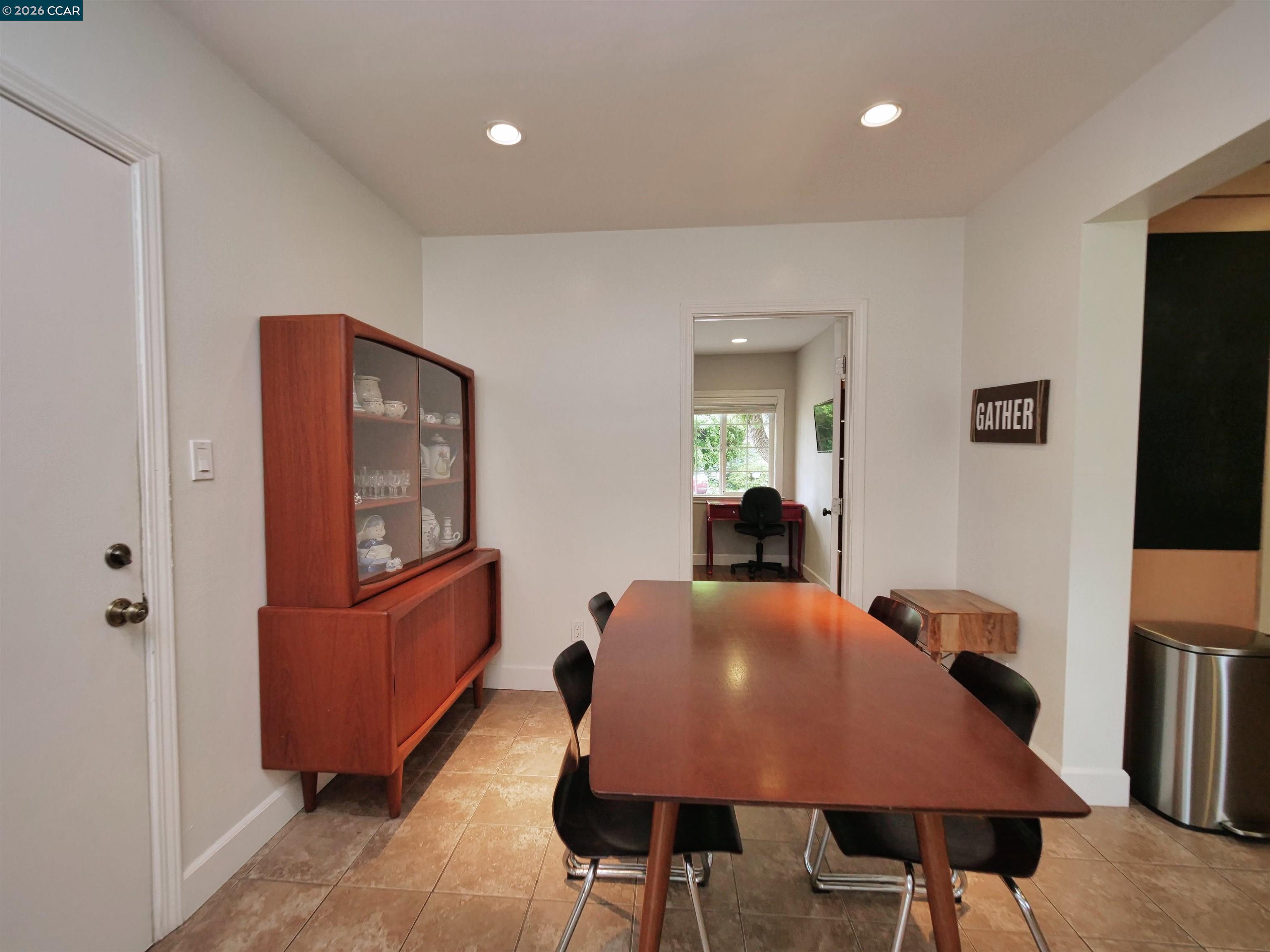 Detail Gallery Image 19 of 41 For 1260 Apple Drive, Concord,  CA 94518-3712 - 3 Beds | 2 Baths