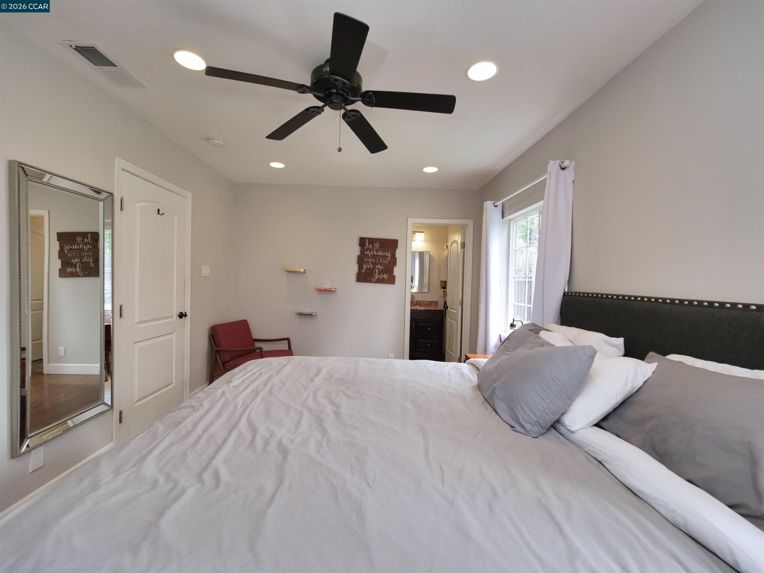 Detail Gallery Image 23 of 41 For 1260 Apple Drive, Concord,  CA 94518-3712 - 3 Beds | 2 Baths