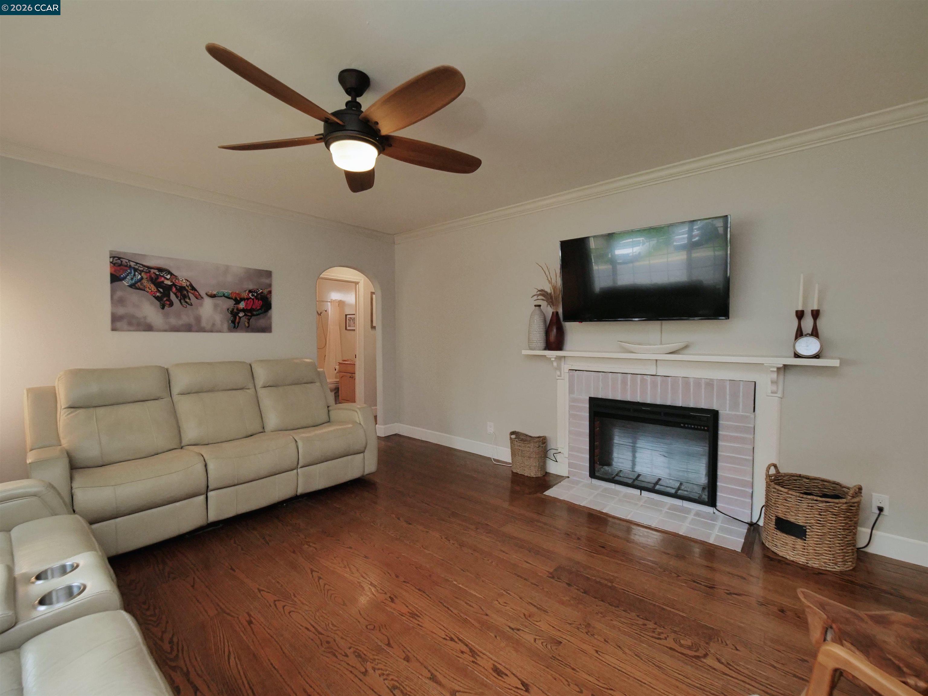 Detail Gallery Image 10 of 41 For 1260 Apple Drive, Concord,  CA 94518-3712 - 3 Beds | 2 Baths