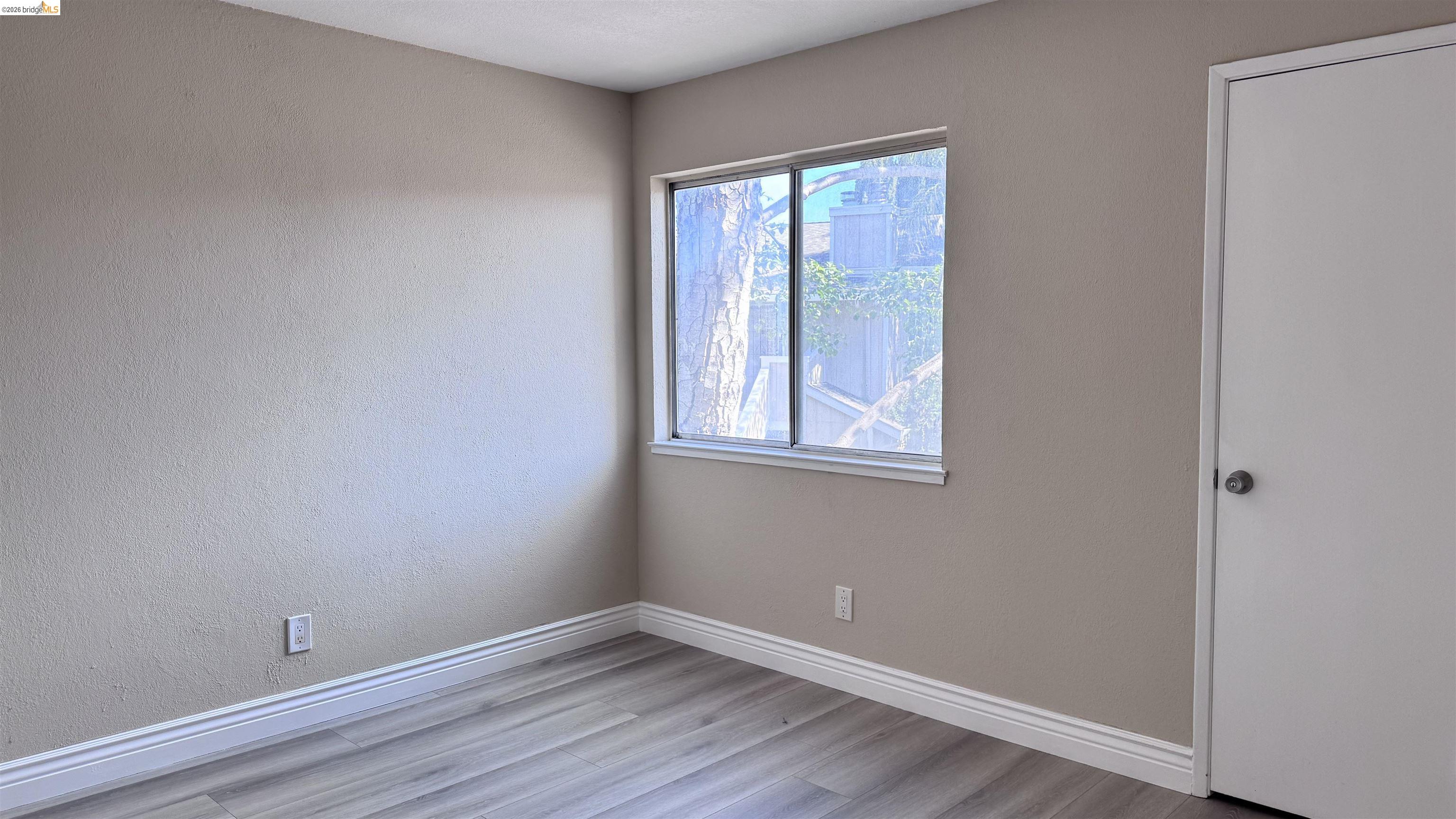 Photo #4: 41129422 Listing: Photo #4