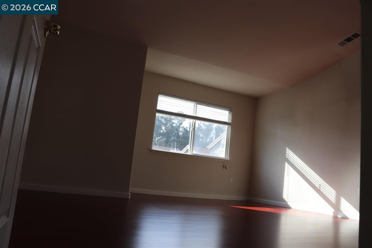 Detail Gallery Image 17 of 34 For 4037 Coleman Circle, Richmond,  CA 94806 - 4 Beds | 3/3 Baths