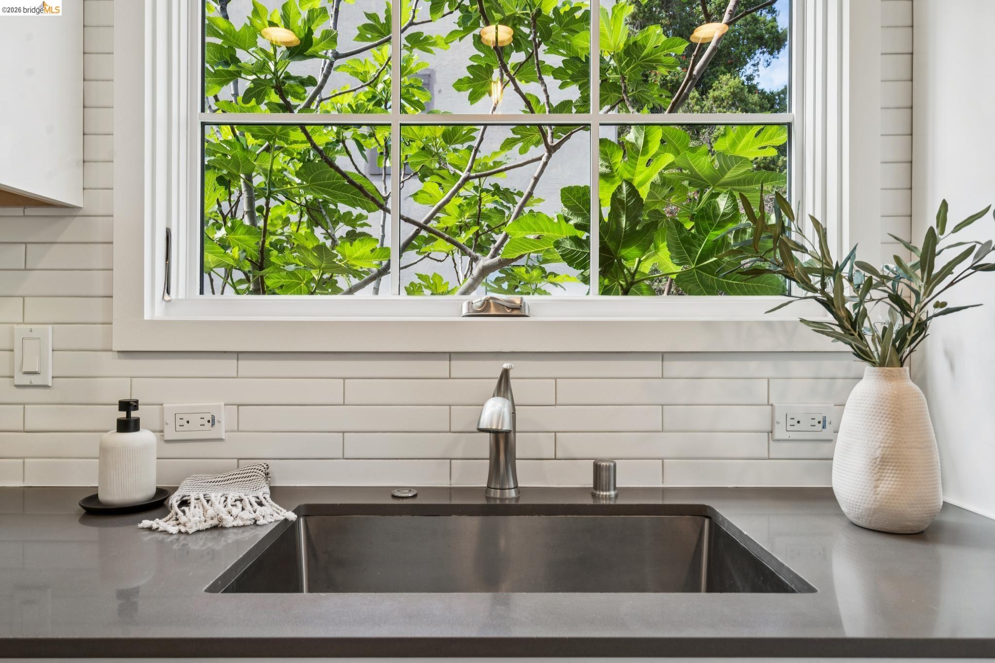 Photo #9: 41129424 Listing: Photo #9