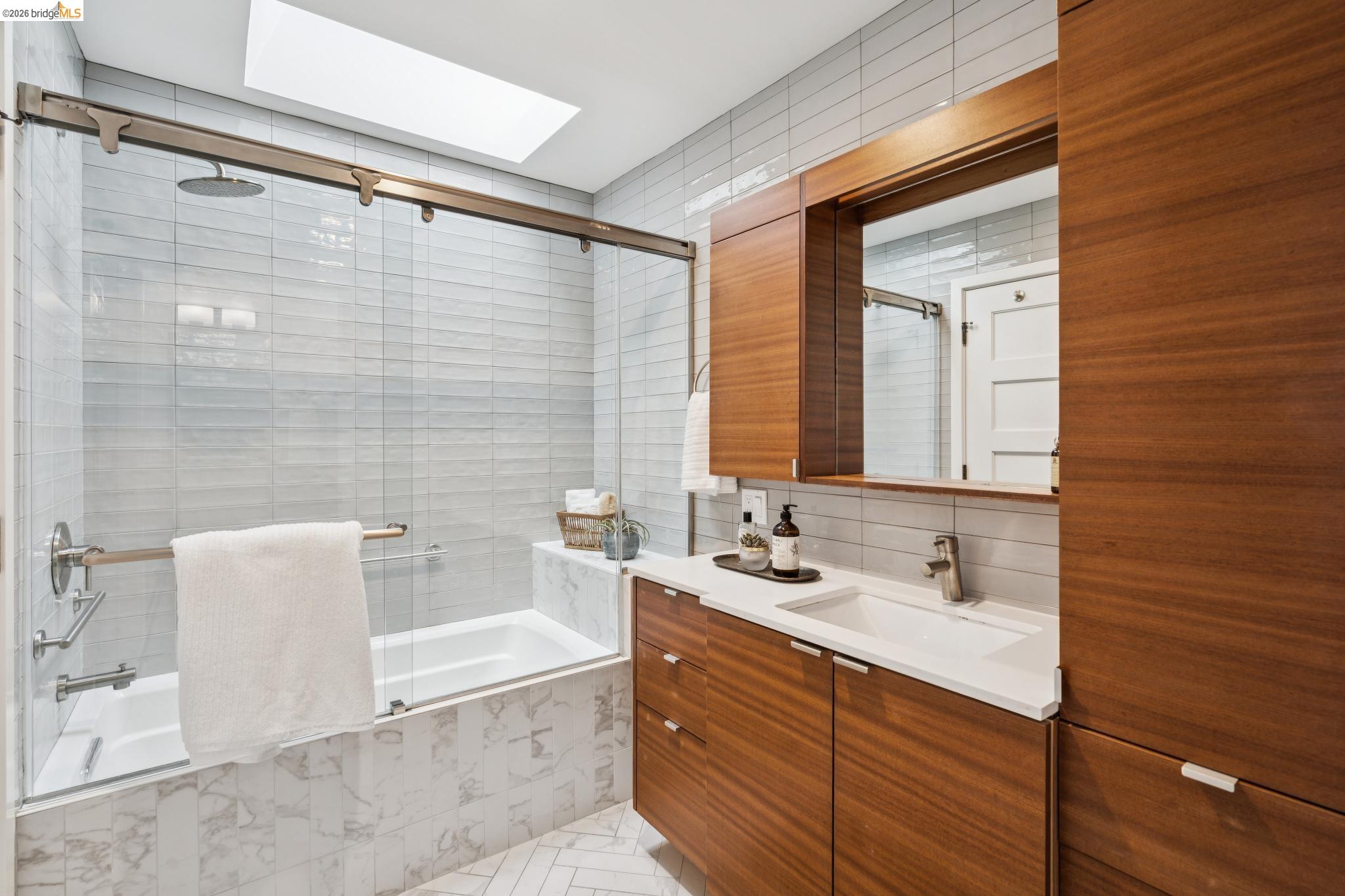 Photo #15: 41129425 Listing: Photo #15