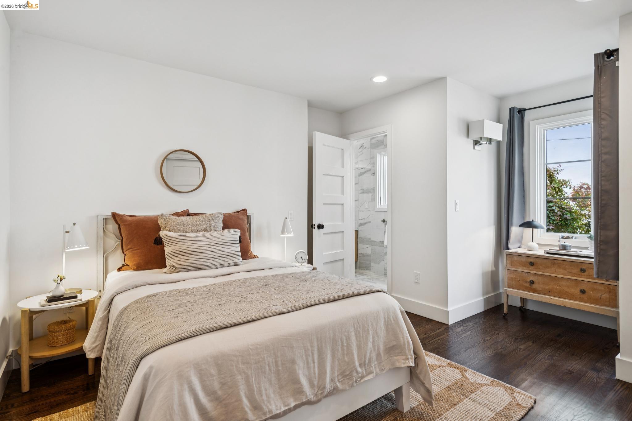 Photo #9: 41129425 Listing: Photo #9