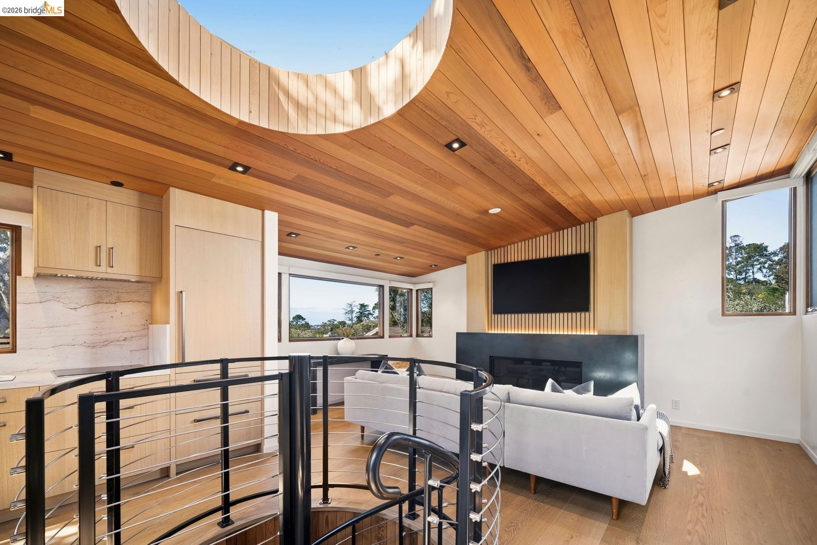 Detail Gallery Image 27 of 40 For 9 Nw of Ocean on Casanova St, Carmel by the Sea,  CA 93921 - 3 Beds | 3 Baths