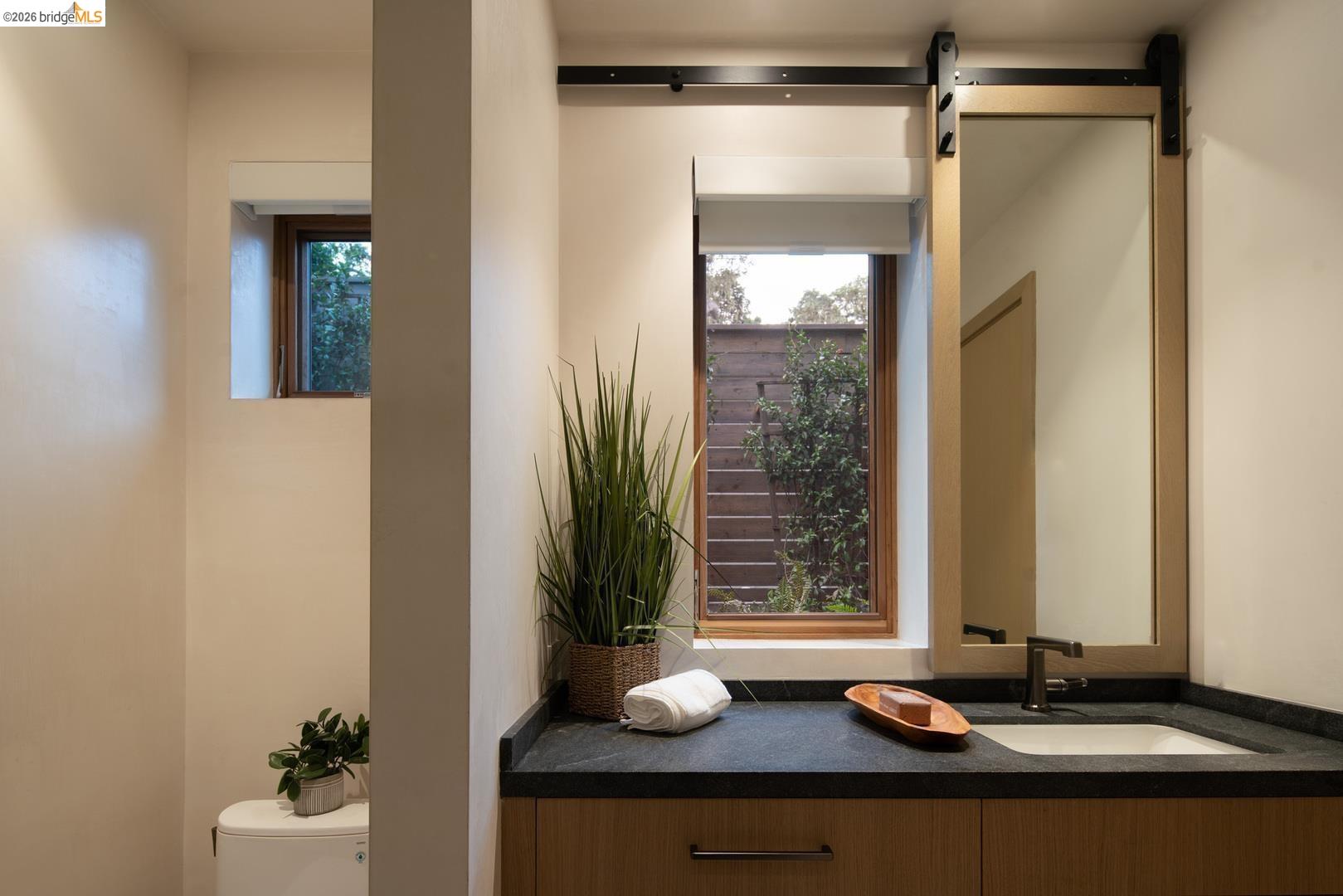 Detail Gallery Image 31 of 41 For 9 Nw of Ocean on Casanova St, Carmel by the Sea,  CA 93921 - 3 Beds | 3 Baths