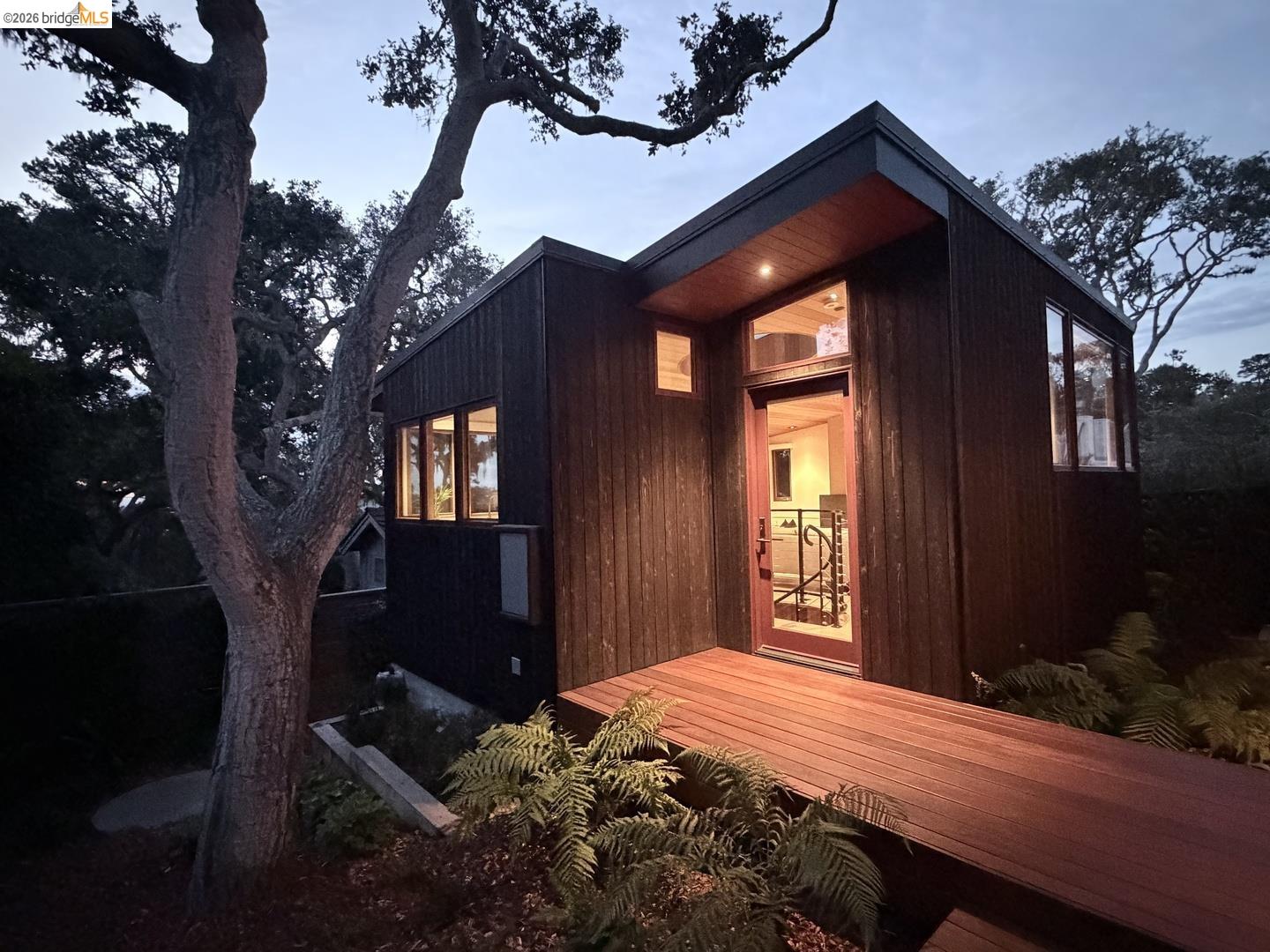 Detail Gallery Image 34 of 40 For 9 Nw of Ocean on Casanova St, Carmel by the Sea,  CA 93921 - 3 Beds | 3 Baths