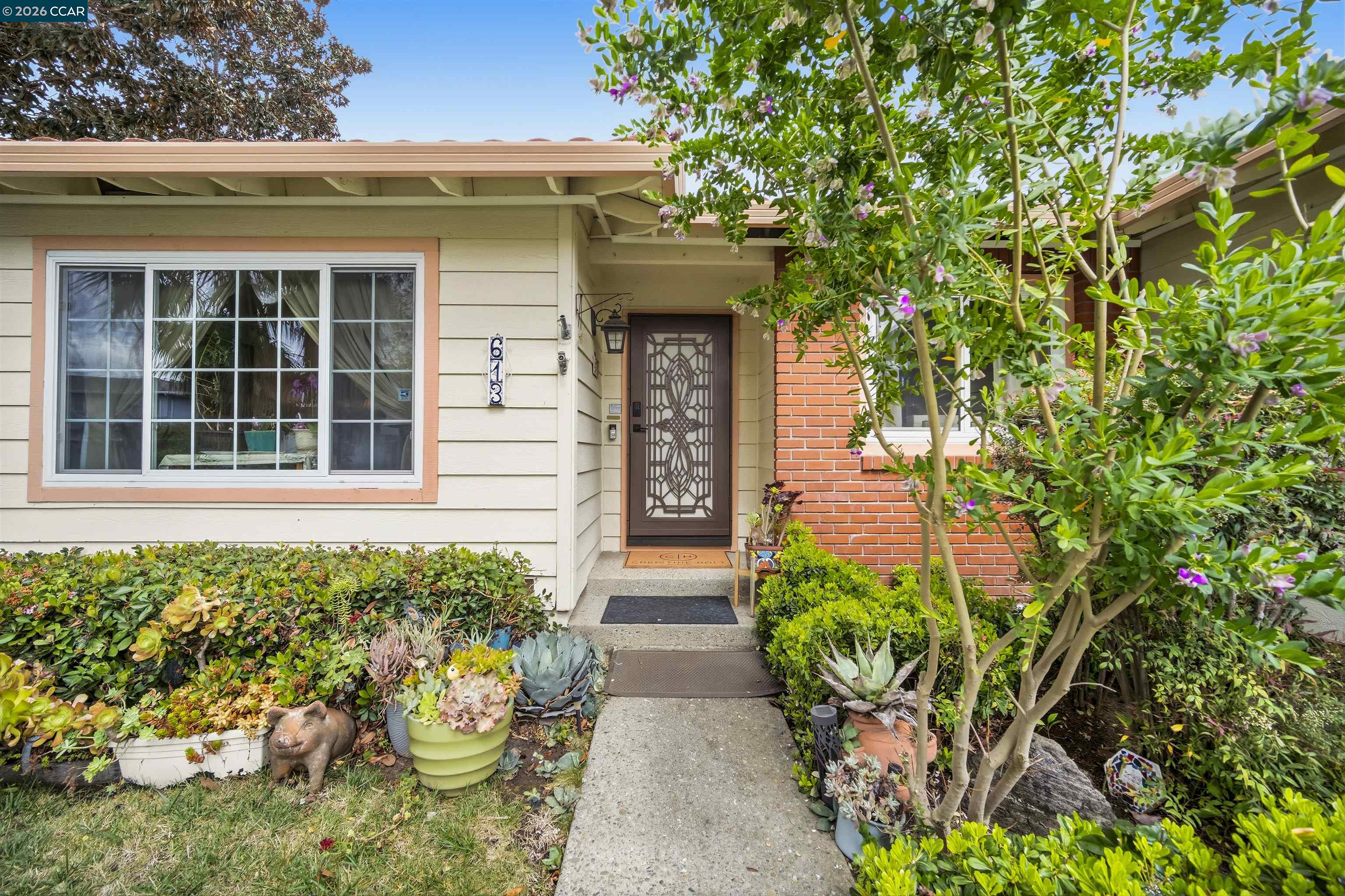 Detail Gallery Image 2 of 32 For 613 Chardonnay Dr, Fremont,  CA 94539 - 4 Beds | 2 Baths