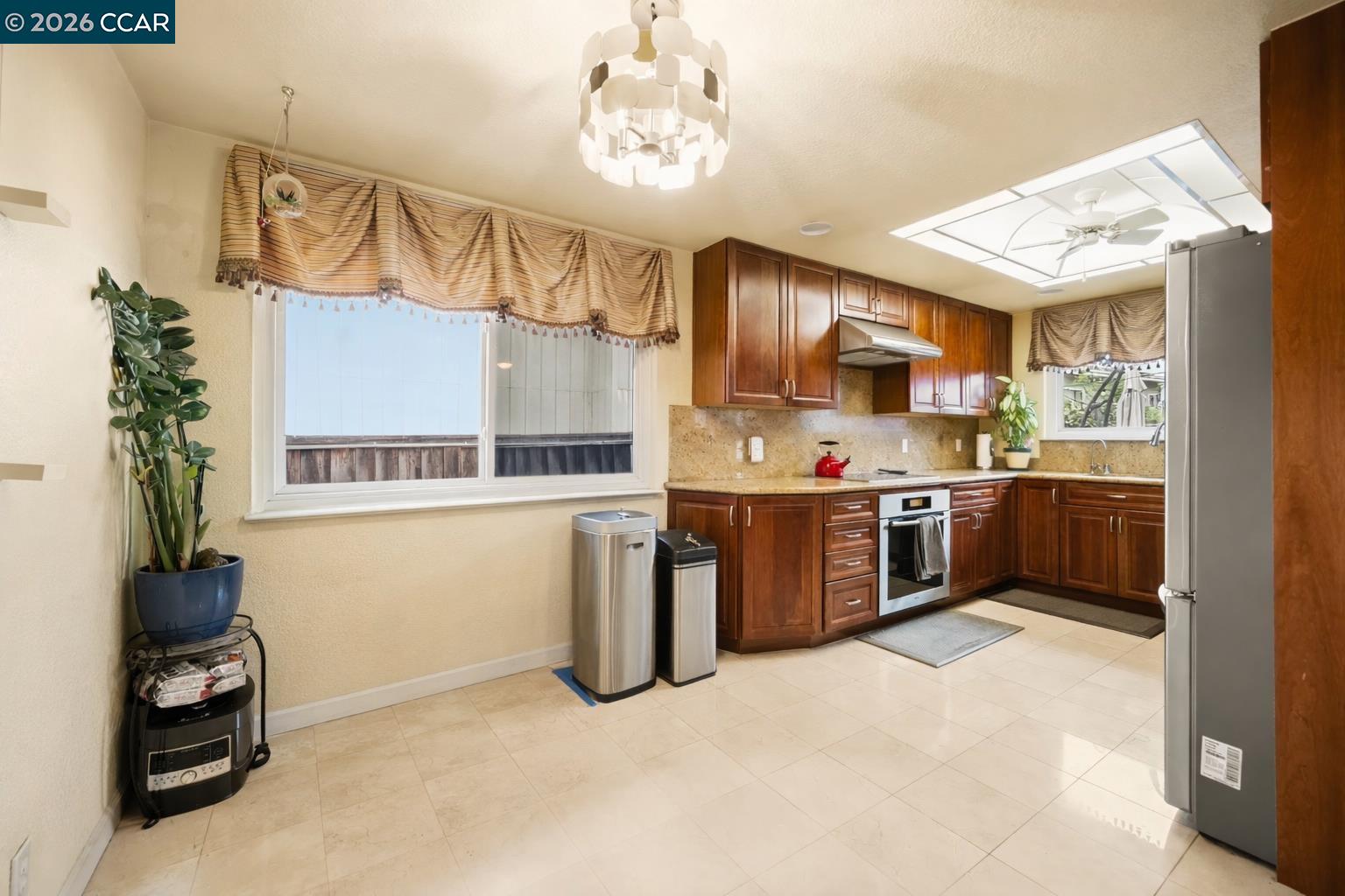 Detail Gallery Image 5 of 32 For 613 Chardonnay Dr, Fremont,  CA 94539 - 4 Beds | 2 Baths