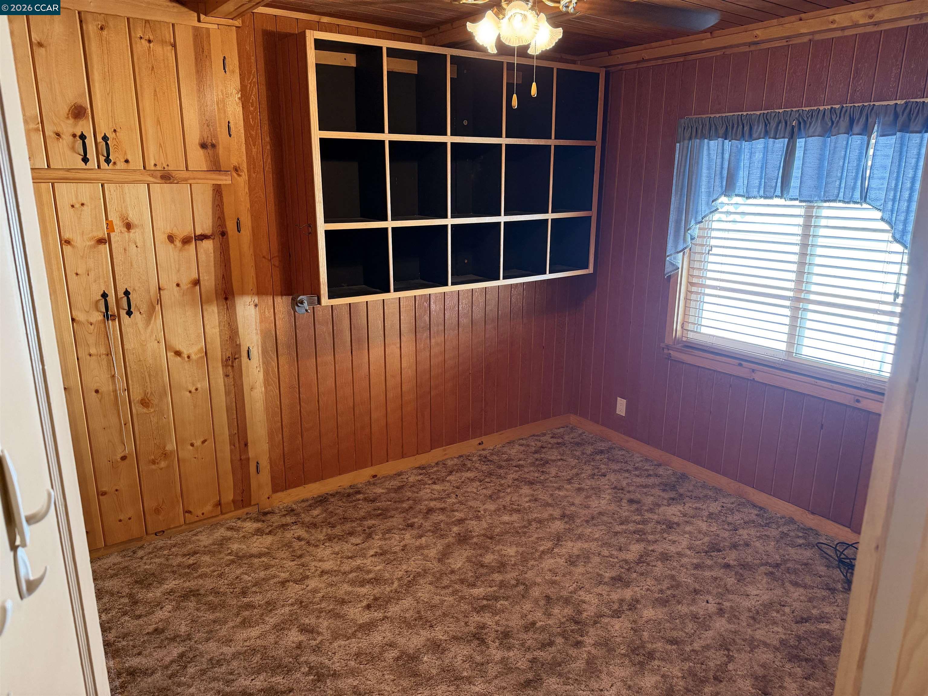 Detail Gallery Image 3 of 6 For 1906 Carolyn Dr, Pleasant Hill,  CA 94523 - 3 Beds | 1 Baths