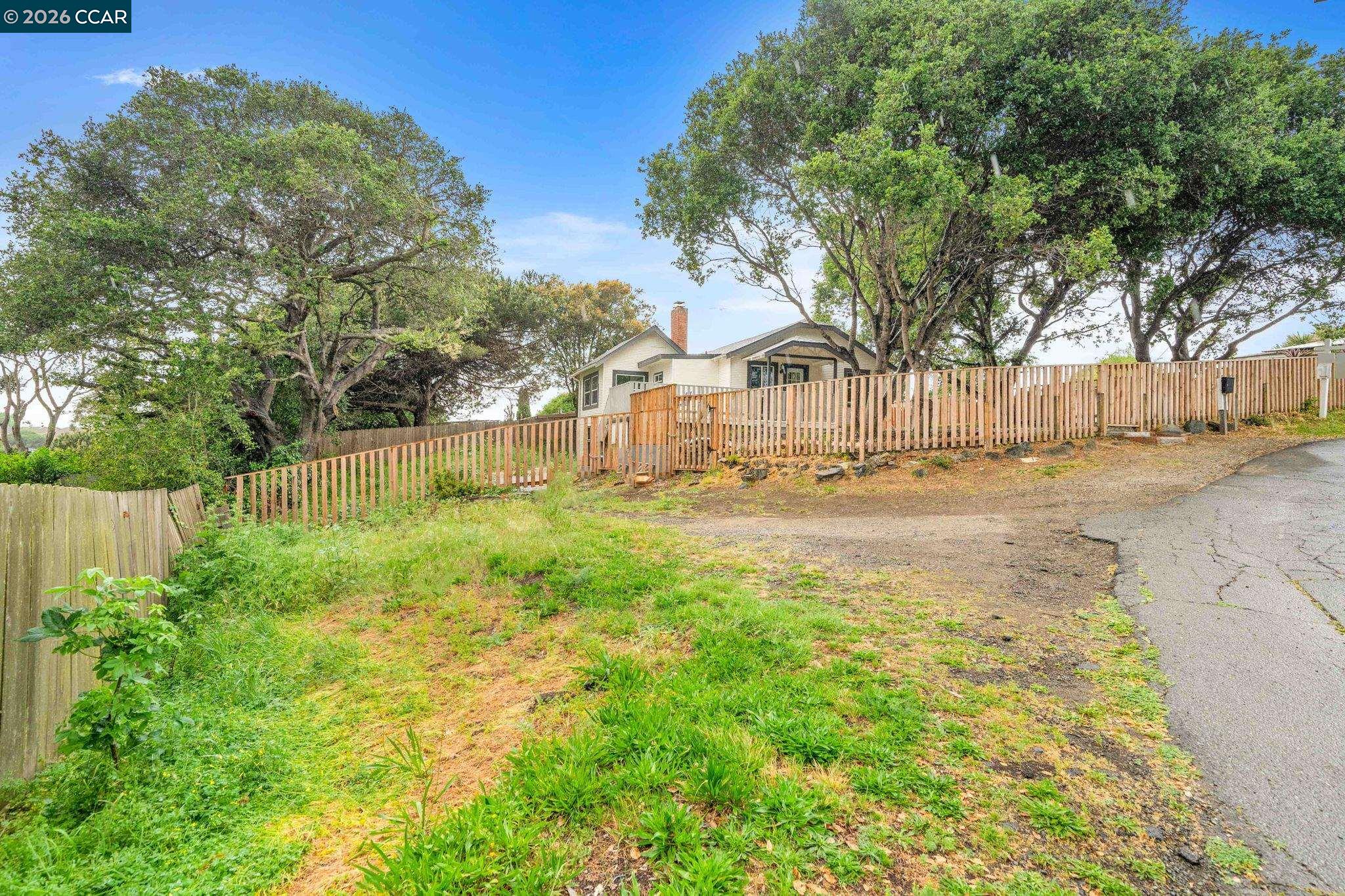 Detail Gallery Image 31 of 34 For 2699 Vale Rd, San Pablo,  CA 94806 - 3 Beds | 2 Baths