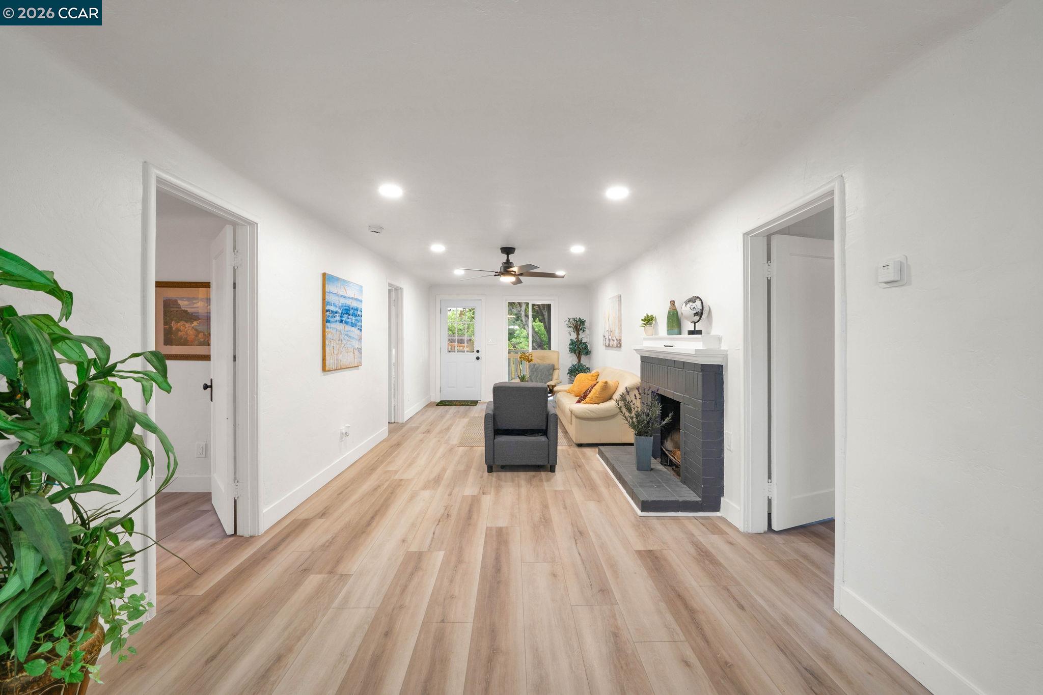 Detail Gallery Image 9 of 34 For 2699 Vale Rd, San Pablo,  CA 94806 - 3 Beds | 2 Baths