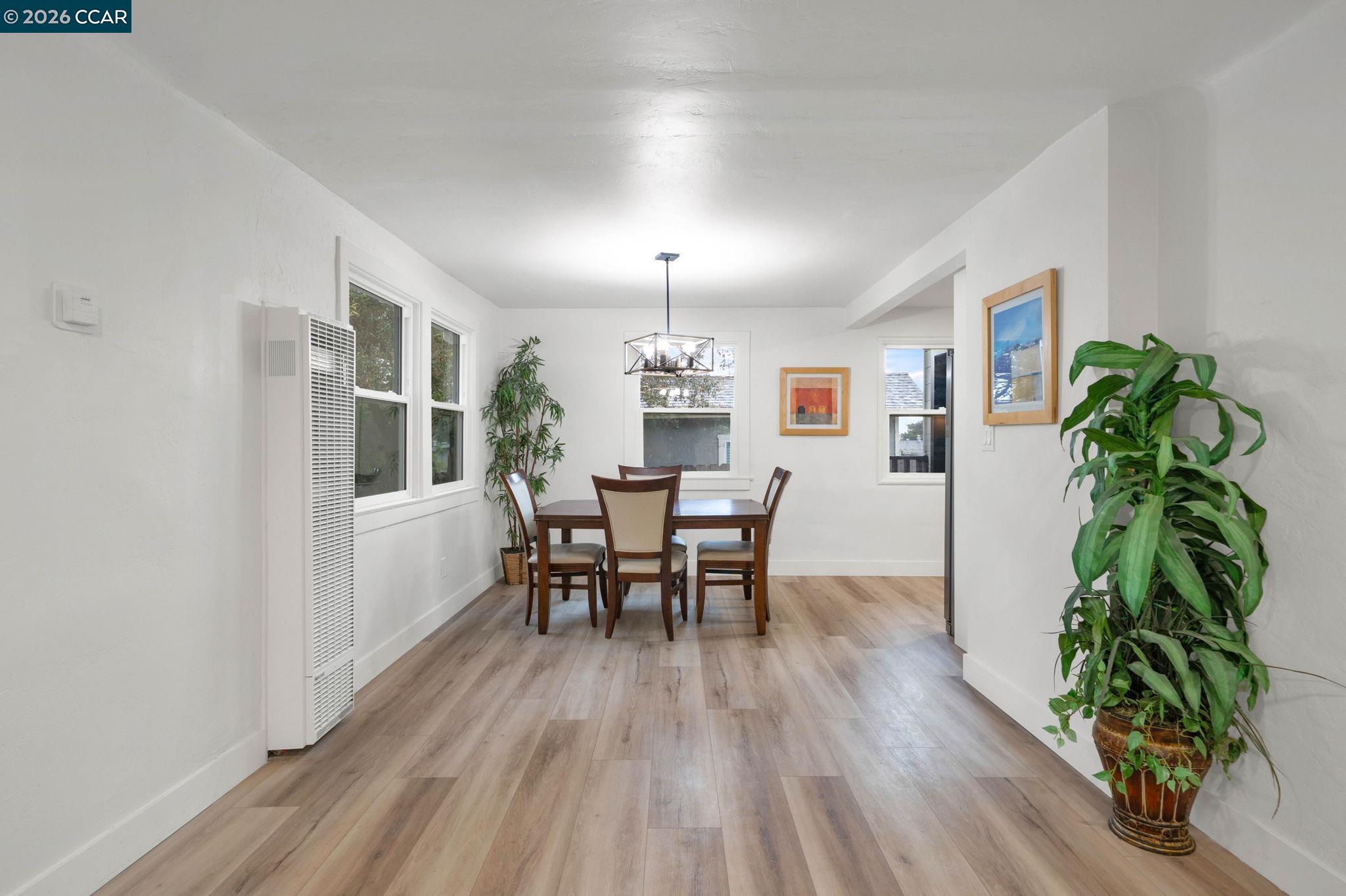 Detail Gallery Image 10 of 34 For 2699 Vale Rd, San Pablo,  CA 94806 - 3 Beds | 2 Baths