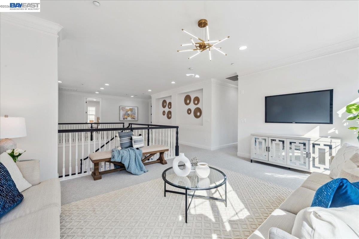 Detail Gallery Image 25 of 60 For 2890 Sable Oaks Way, Dublin,  CA 94568 - 5 Beds | 5/1 Baths