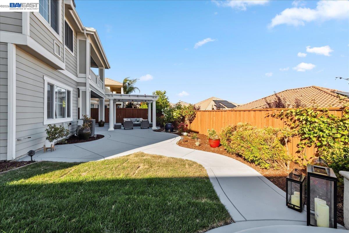Detail Gallery Image 52 of 60 For 2890 Sable Oaks Way, Dublin,  CA 94568 - 5 Beds | 5/1 Baths