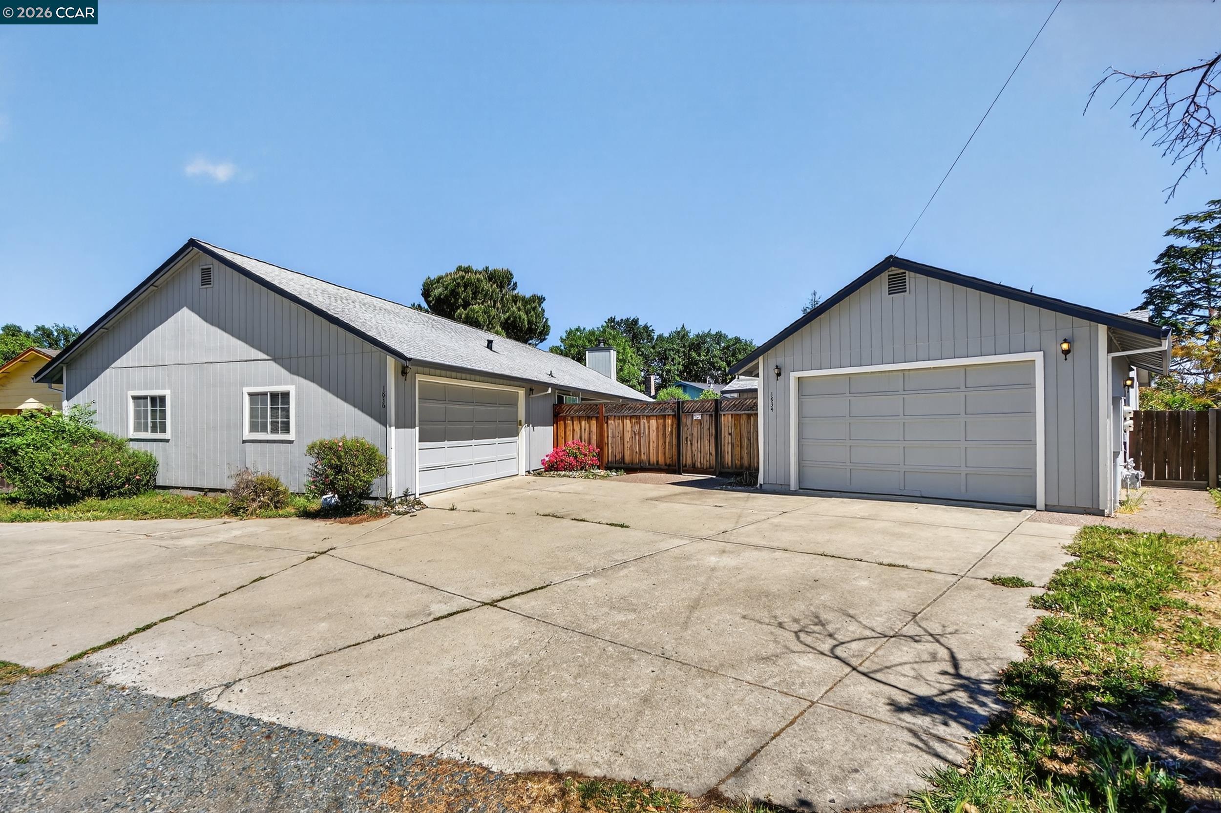 Front Image Thumbnail for CC41129438