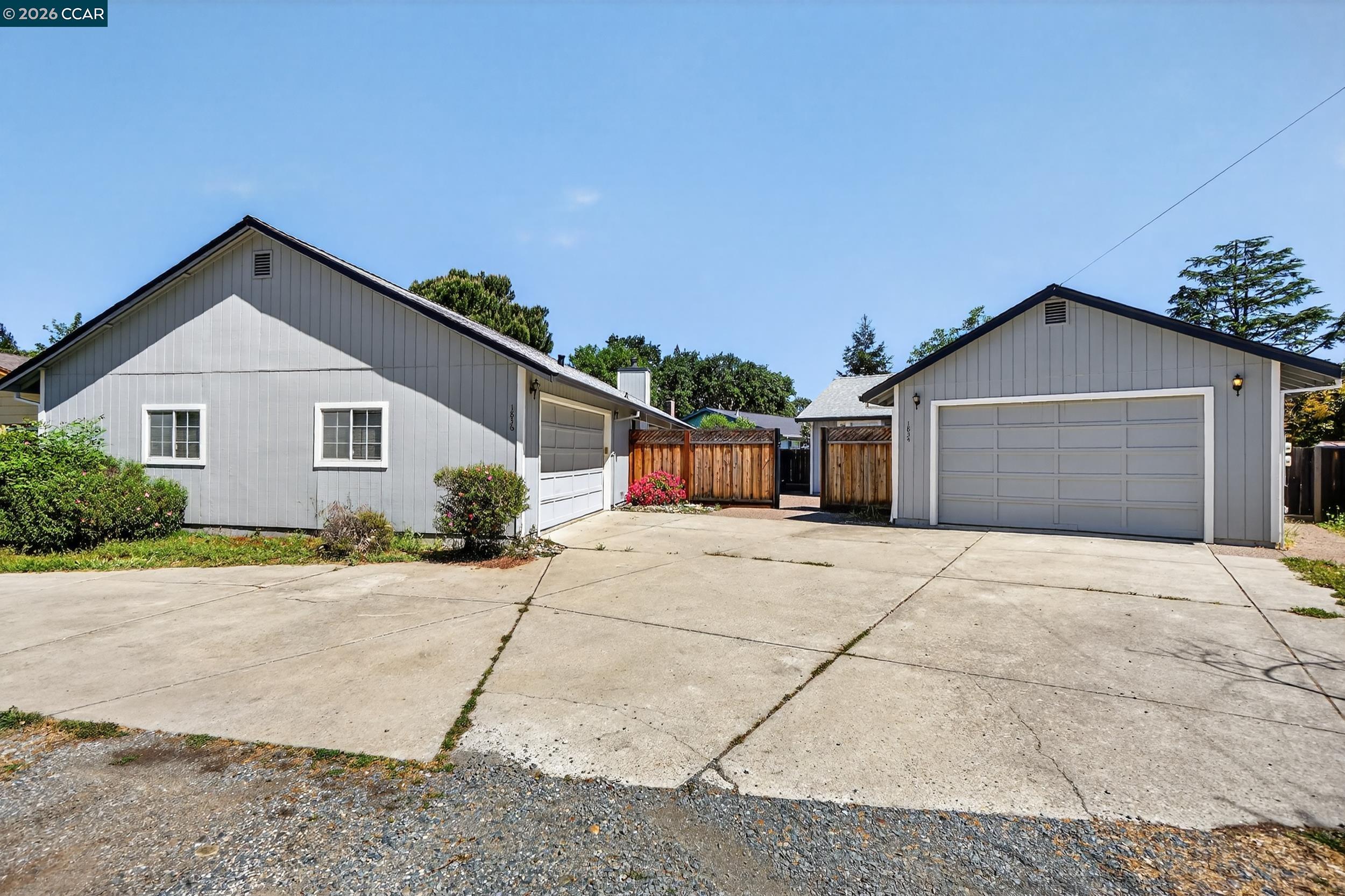 Detail Gallery Image 2 of 56 For 1836 Farm Bureau Rd, Concord,  CA 94519 - 3 Beds | 2 Baths