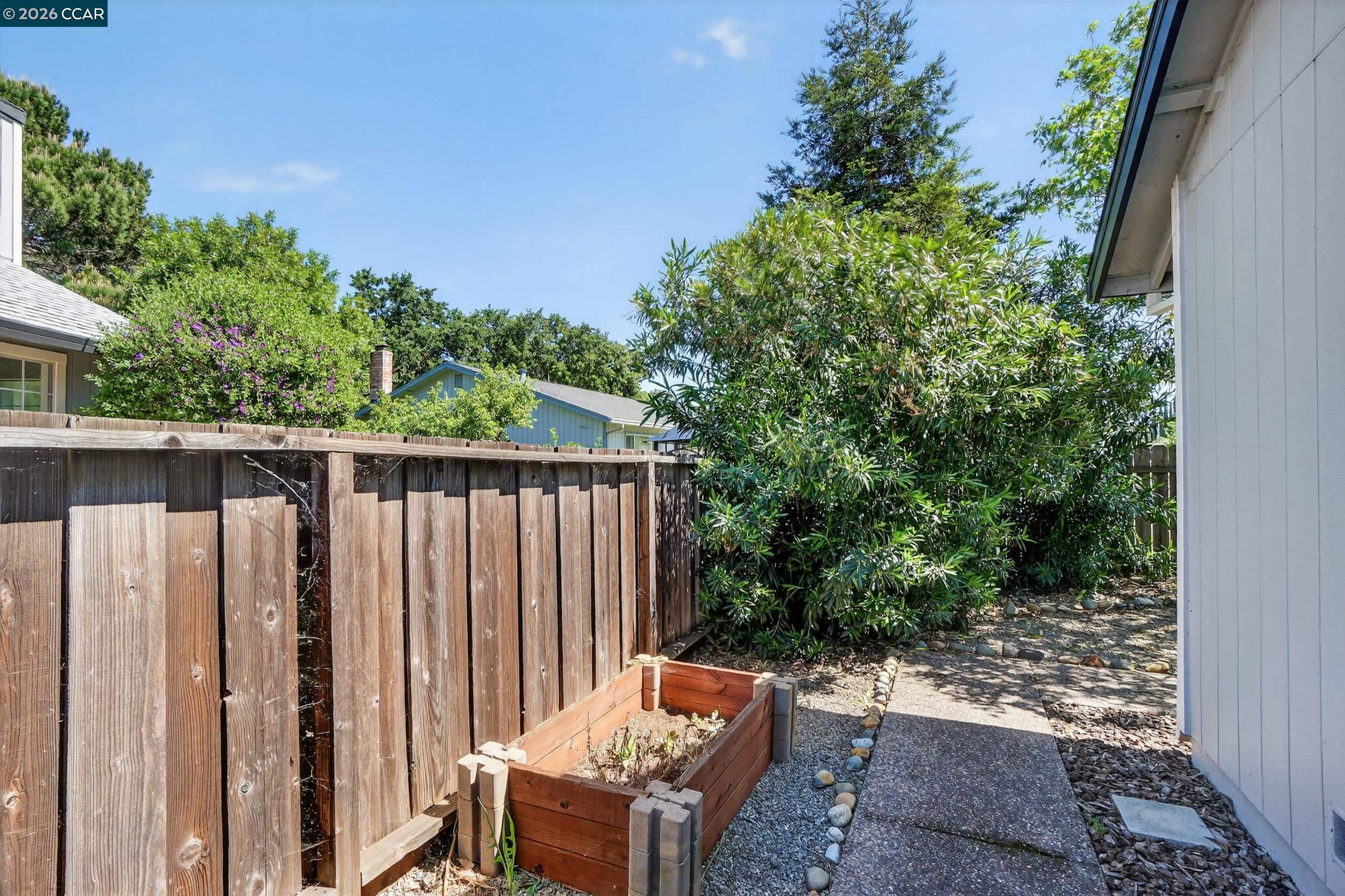 Detail Gallery Image 50 of 56 For 1836 Farm Bureau Rd, Concord,  CA 94519 - 3 Beds | 2 Baths