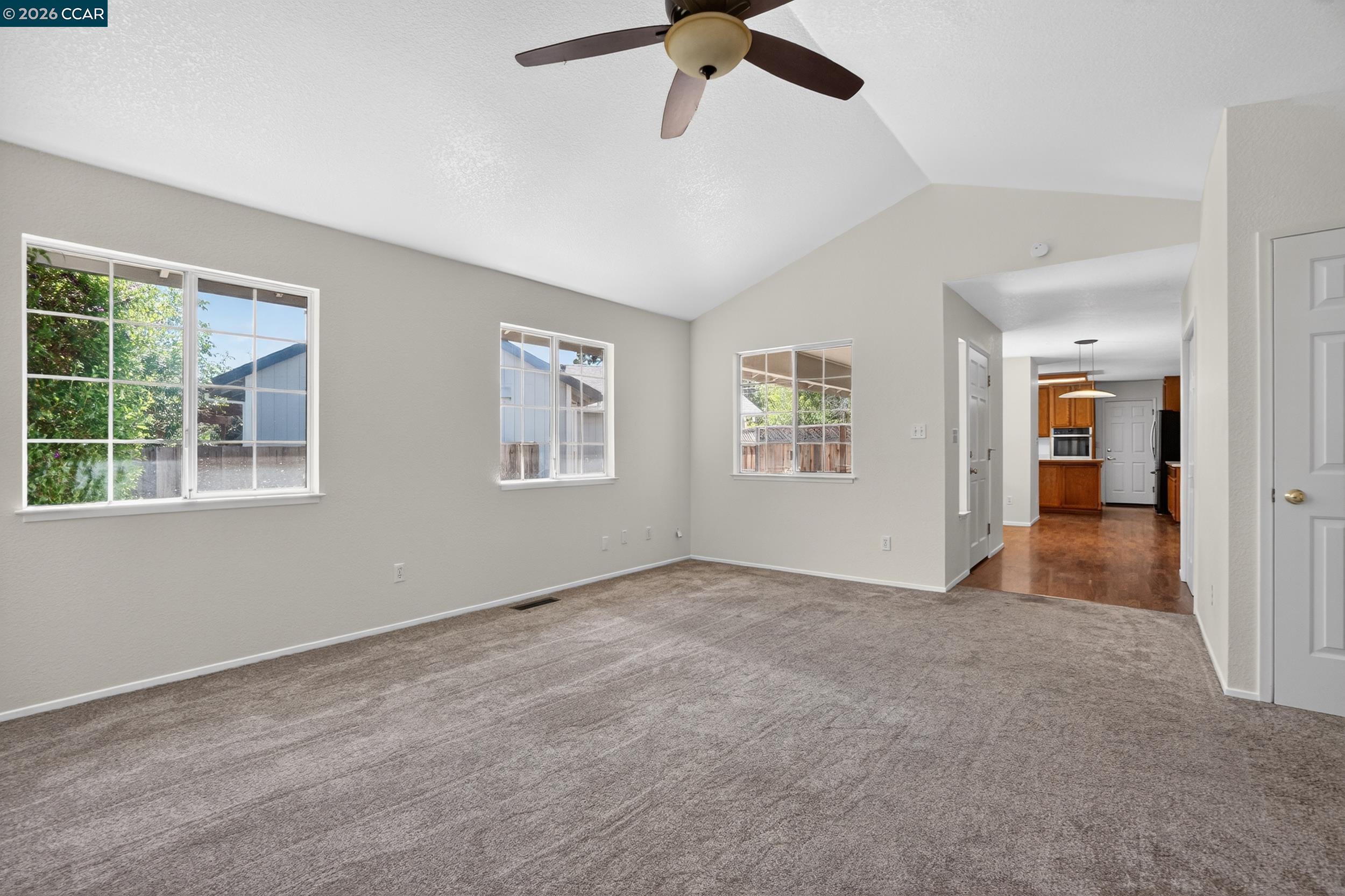 Detail Gallery Image 10 of 56 For 1836 Farm Bureau Rd, Concord,  CA 94519 - 3 Beds | 2 Baths