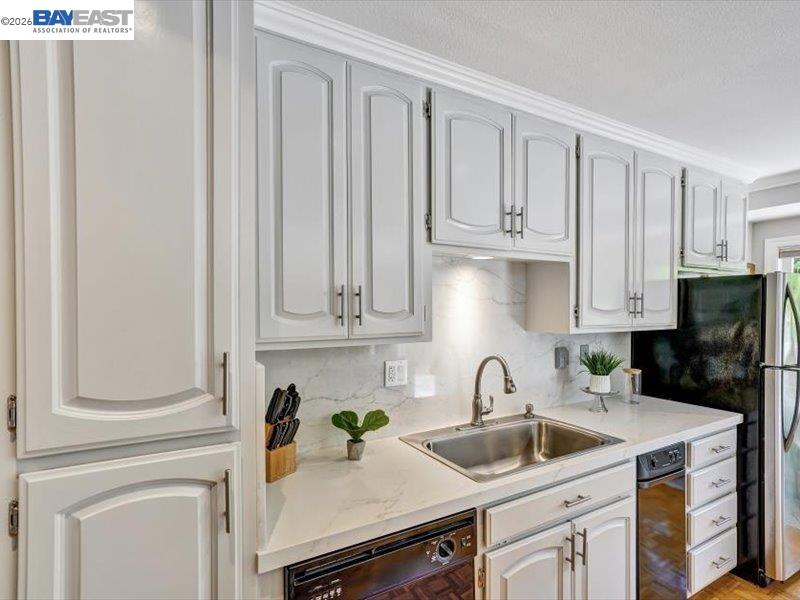 Detail Gallery Image 13 of 42 For Bonde Ct, Pleasanton,  CA 94566 - 4 Beds | 2 Baths