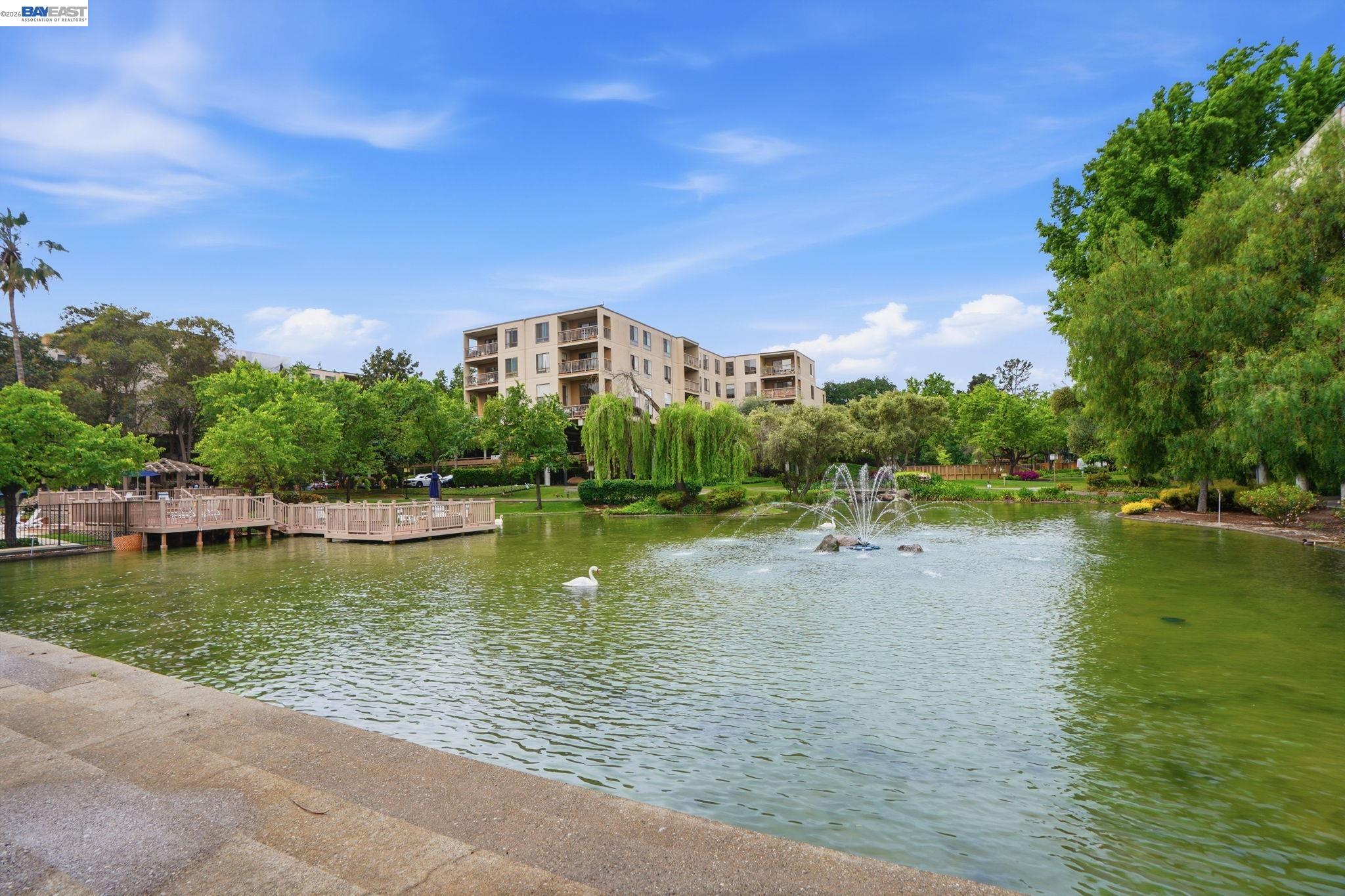 Detail Gallery Image 15 of 20 For 490 N Civic Dr #305,  Walnut Creek,  CA 94596 - 1 Beds | 1 Baths