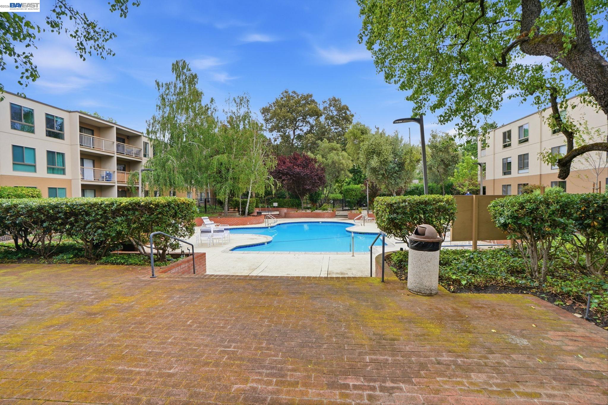 Detail Gallery Image 19 of 20 For 490 N Civic Dr #305,  Walnut Creek,  CA 94596 - 1 Beds | 1 Baths