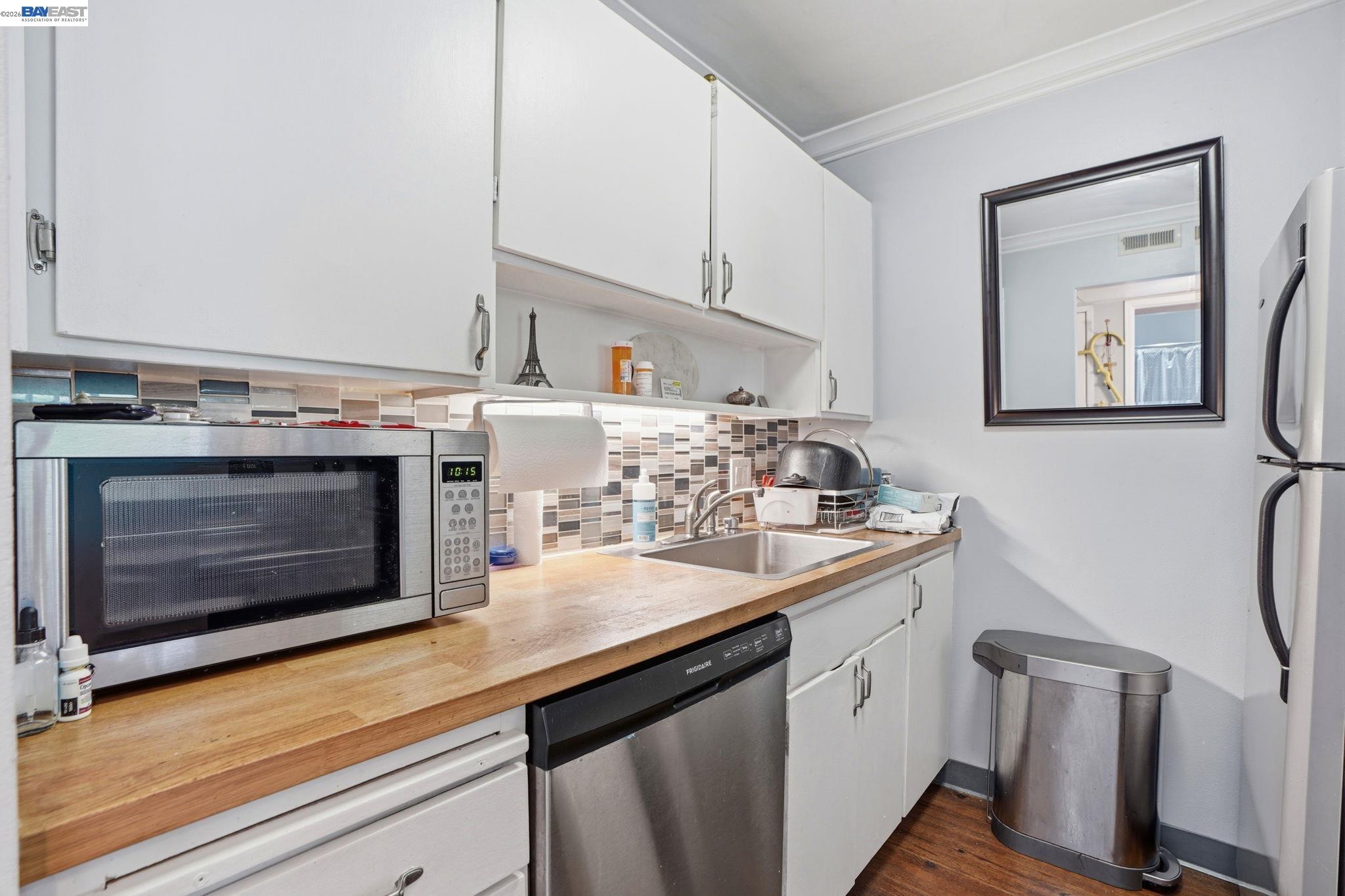 Photo #6: 41129447 Listing: Photo #6