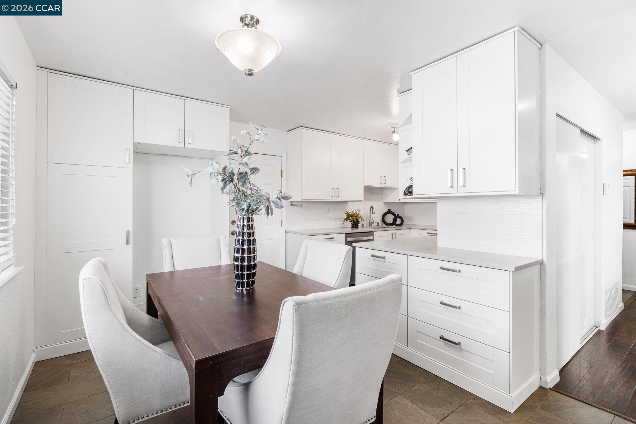 Detail Gallery Image 17 of 49 For 3583 Dumbarton St, Concord,  CA 94519 - 4 Beds | 2 Baths