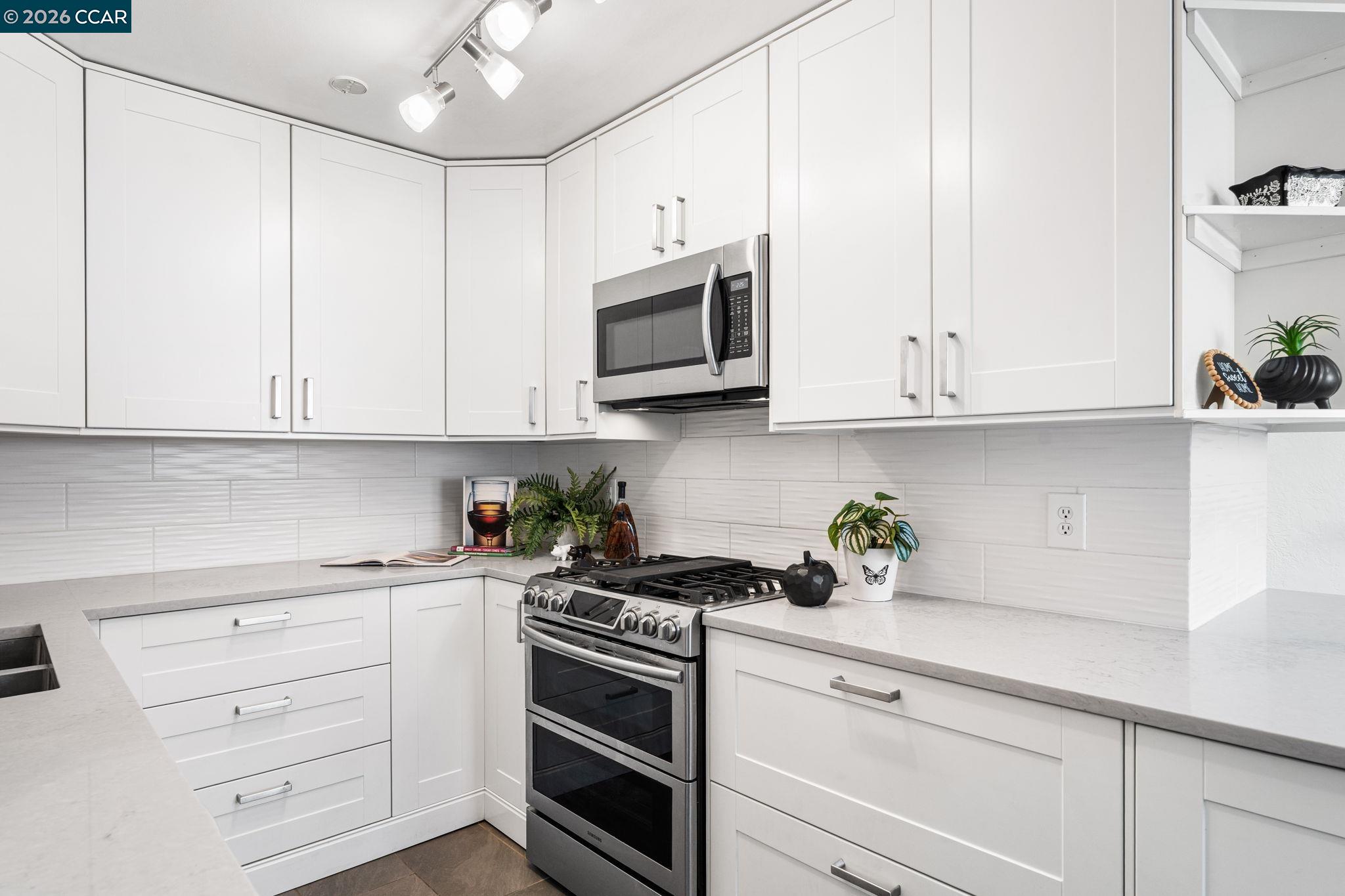 Detail Gallery Image 21 of 49 For 3583 Dumbarton St, Concord,  CA 94519 - 4 Beds | 2 Baths