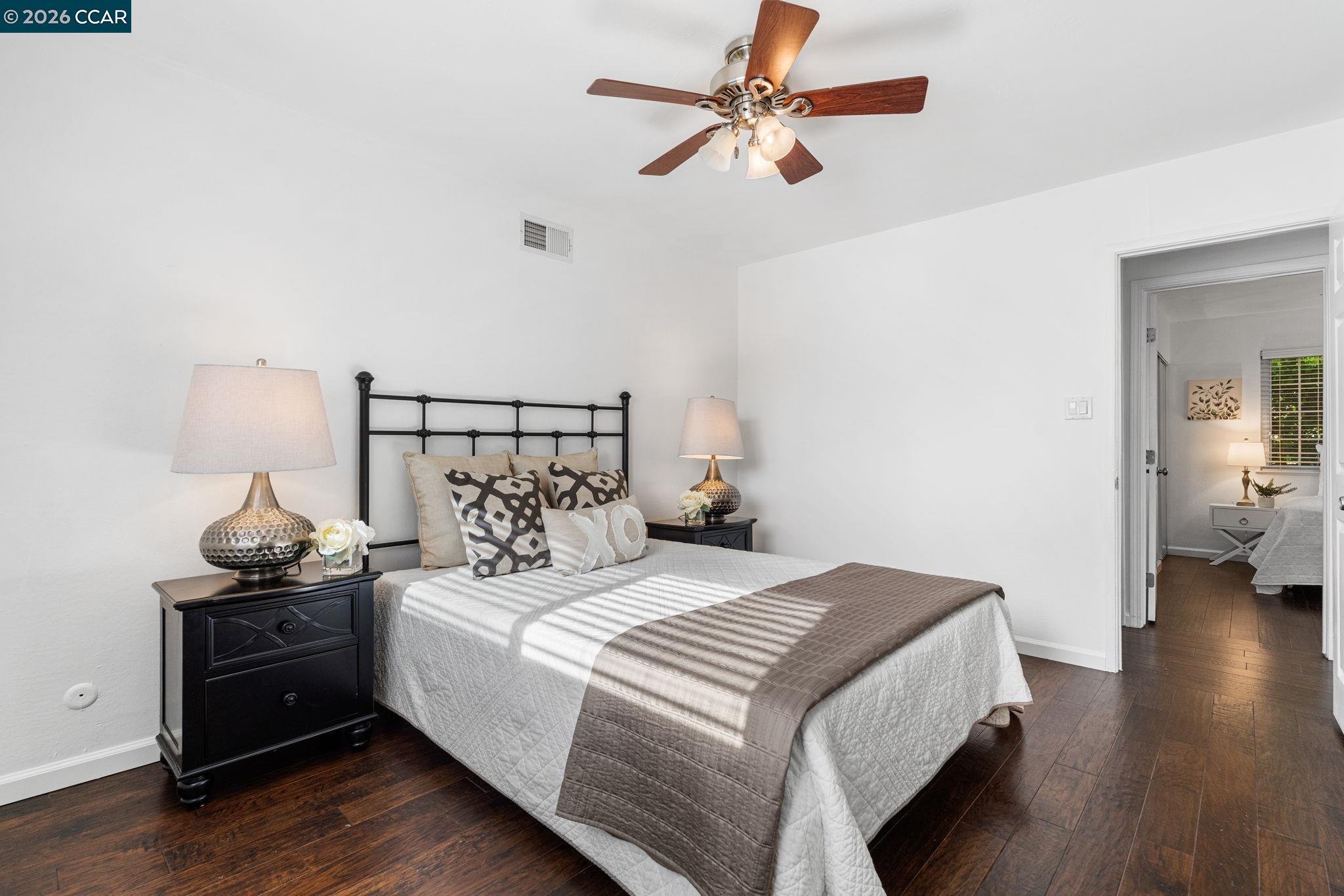 Detail Gallery Image 34 of 49 For 3583 Dumbarton St, Concord,  CA 94519 - 4 Beds | 2 Baths