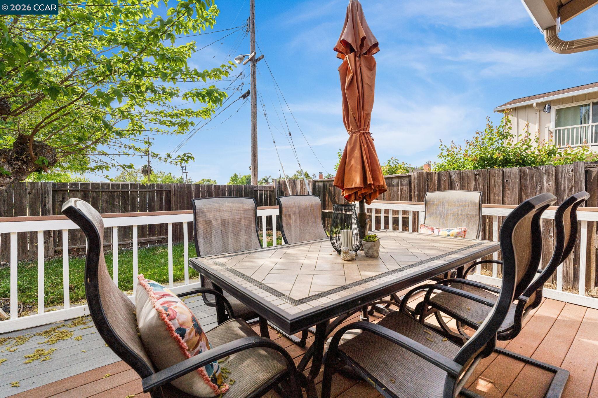 Detail Gallery Image 41 of 49 For 3583 Dumbarton St, Concord,  CA 94519 - 4 Beds | 2 Baths