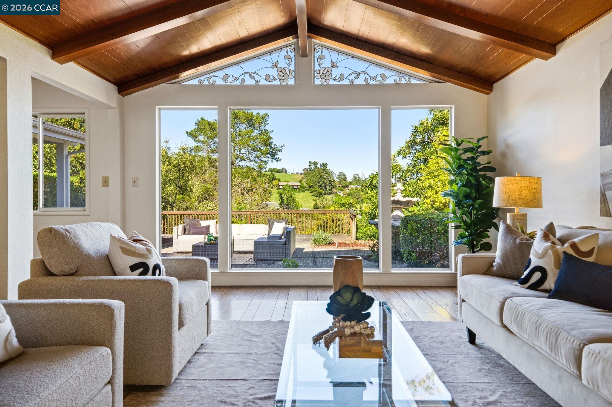 Detail Gallery Image 16 of 60 For 61 Sullivan Dr, Moraga,  CA 94556 - 4 Beds | 2/1 Baths