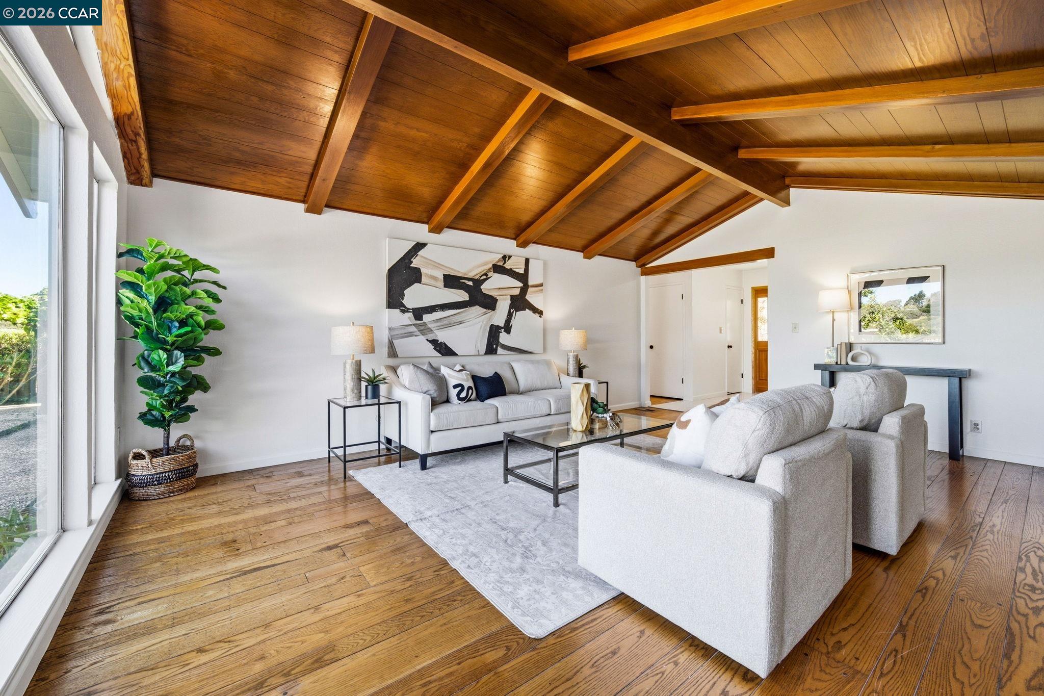 Detail Gallery Image 17 of 60 For 61 Sullivan Dr, Moraga,  CA 94556 - 4 Beds | 2/1 Baths