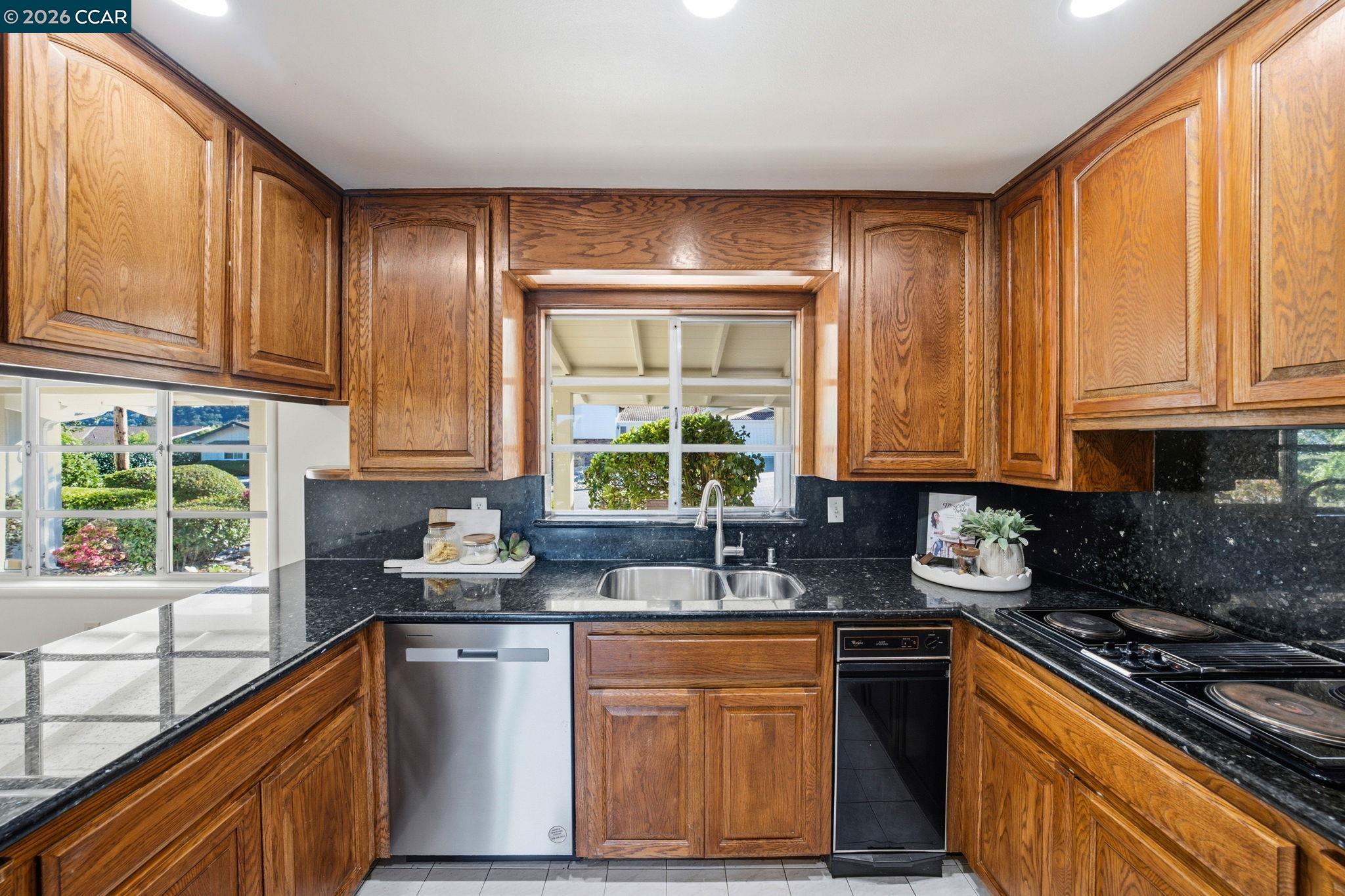 Detail Gallery Image 30 of 60 For 61 Sullivan Dr, Moraga,  CA 94556 - 4 Beds | 2/1 Baths