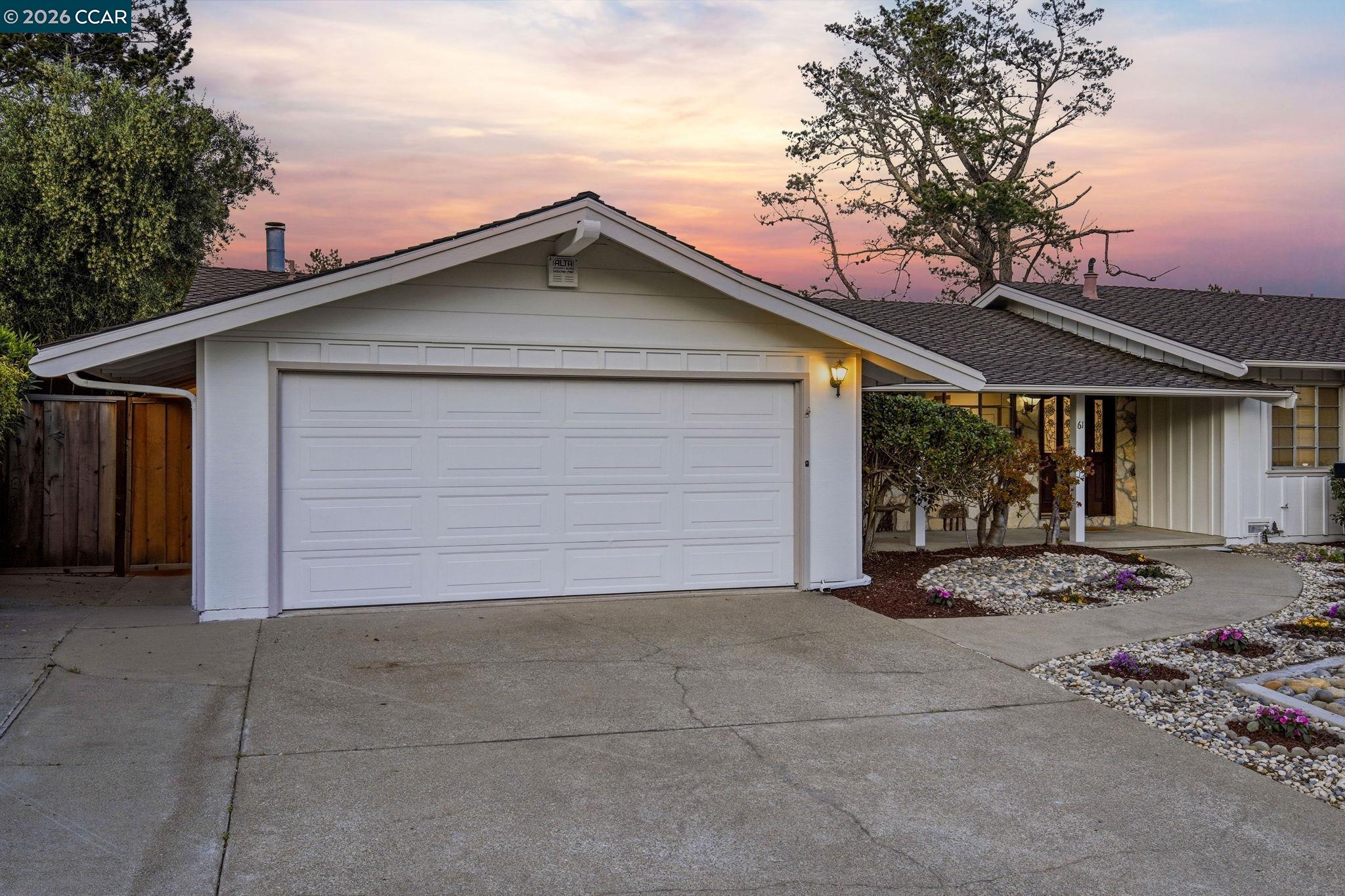 Detail Gallery Image 4 of 60 For 61 Sullivan Dr, Moraga,  CA 94556 - 4 Beds | 2/1 Baths