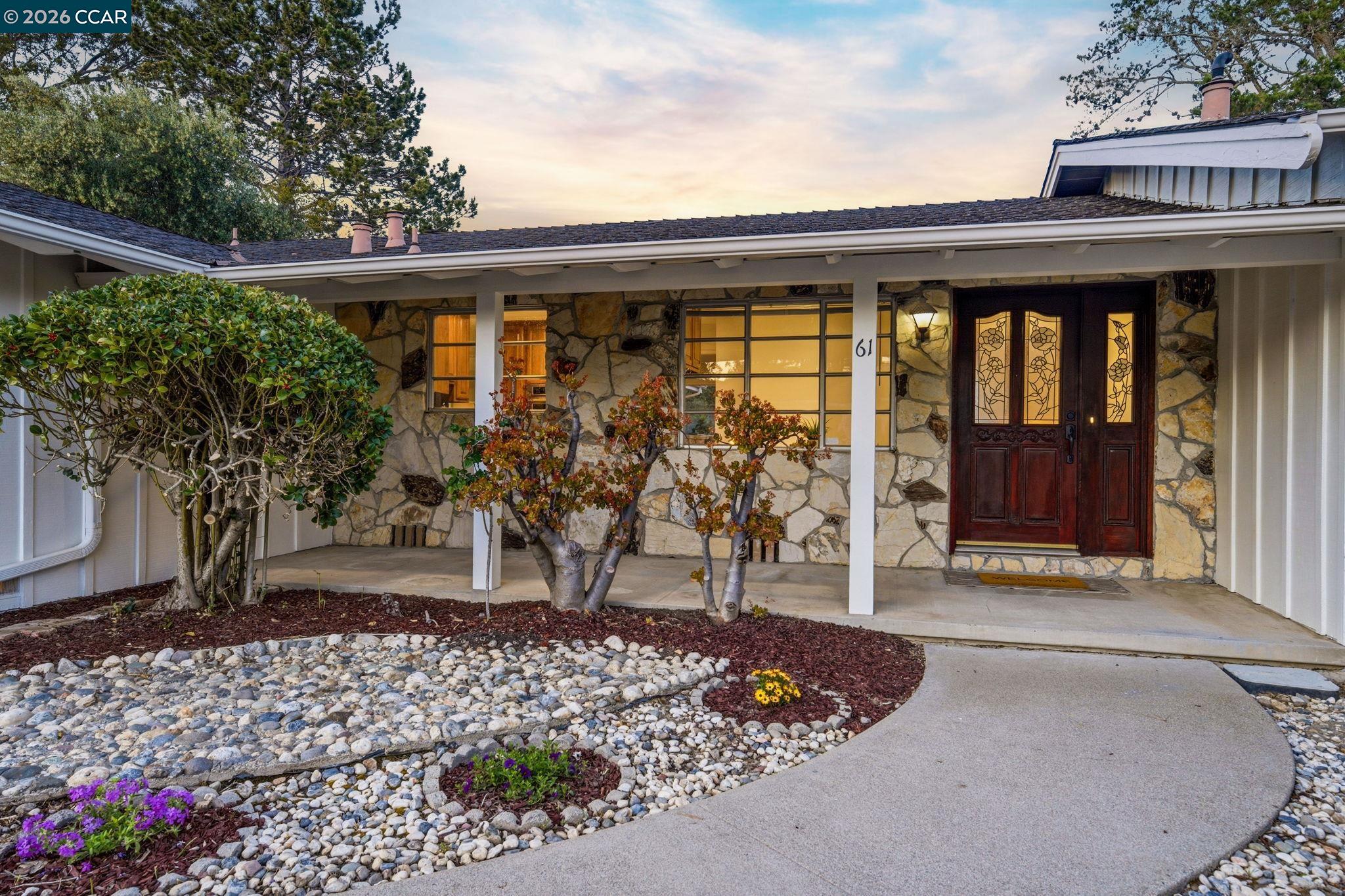 Detail Gallery Image 6 of 60 For 61 Sullivan Dr, Moraga,  CA 94556 - 4 Beds | 2/1 Baths