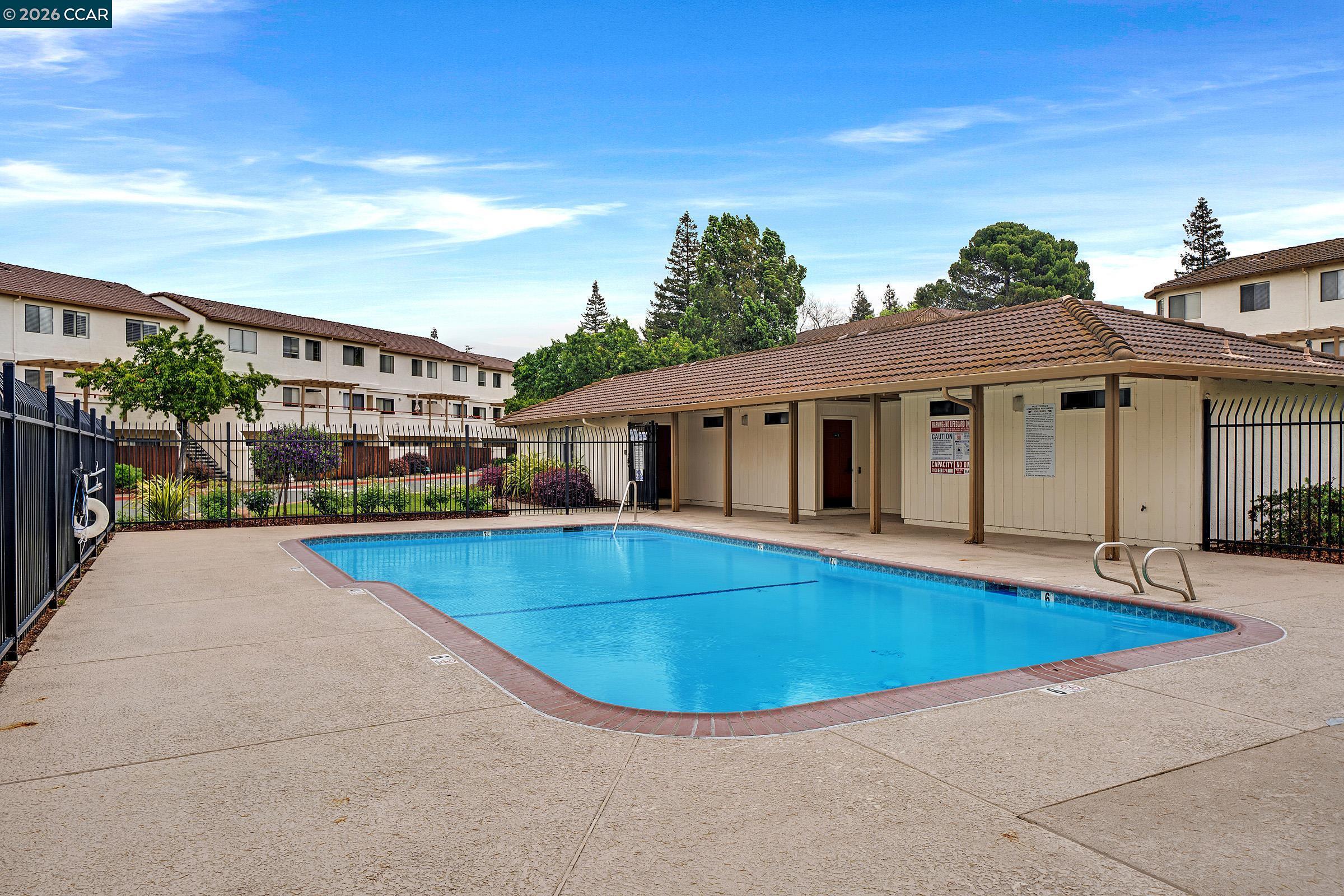 Photo #41: 41129450 Listing: Photo #41