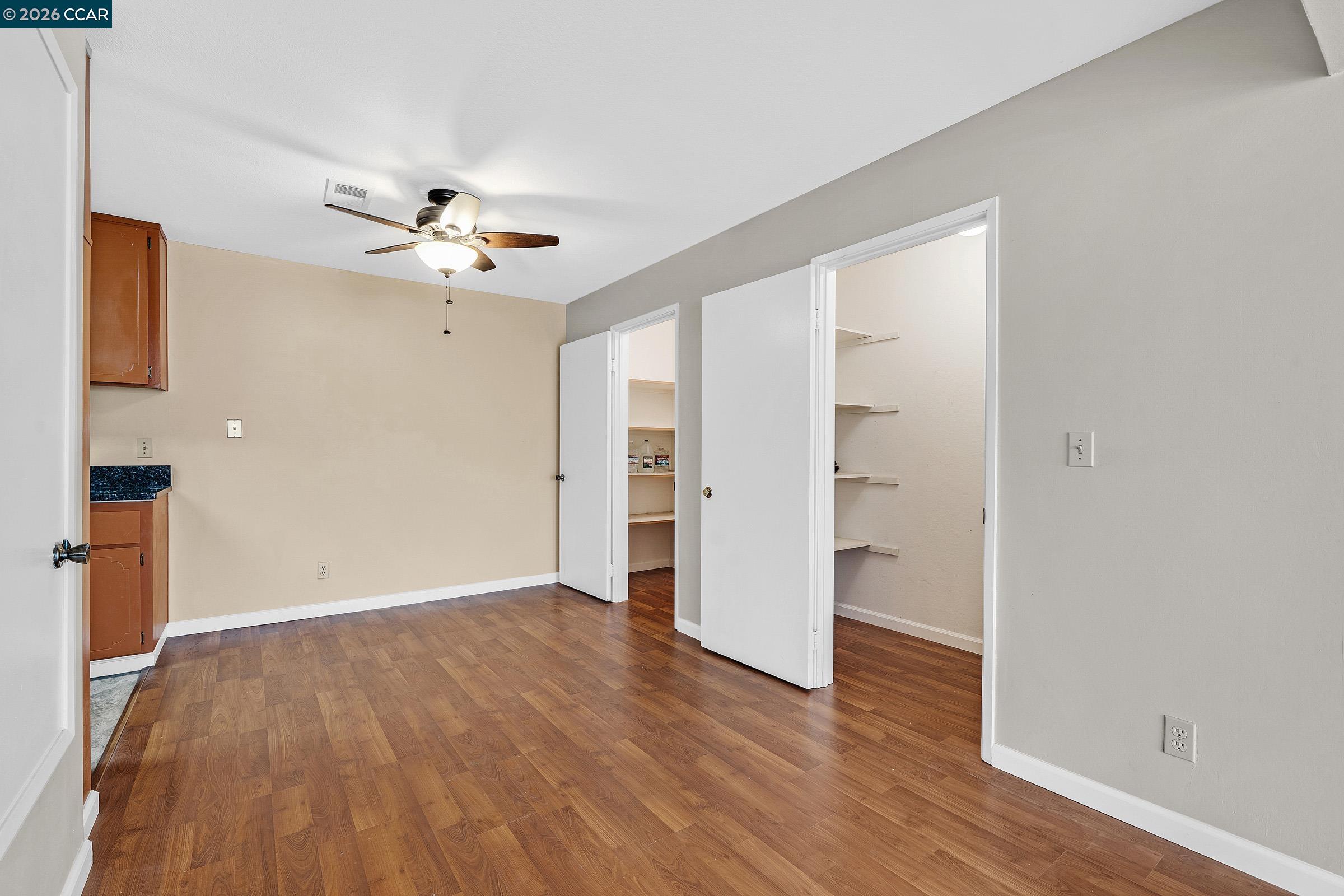 Photo #8: 41129450 Listing: Photo #8